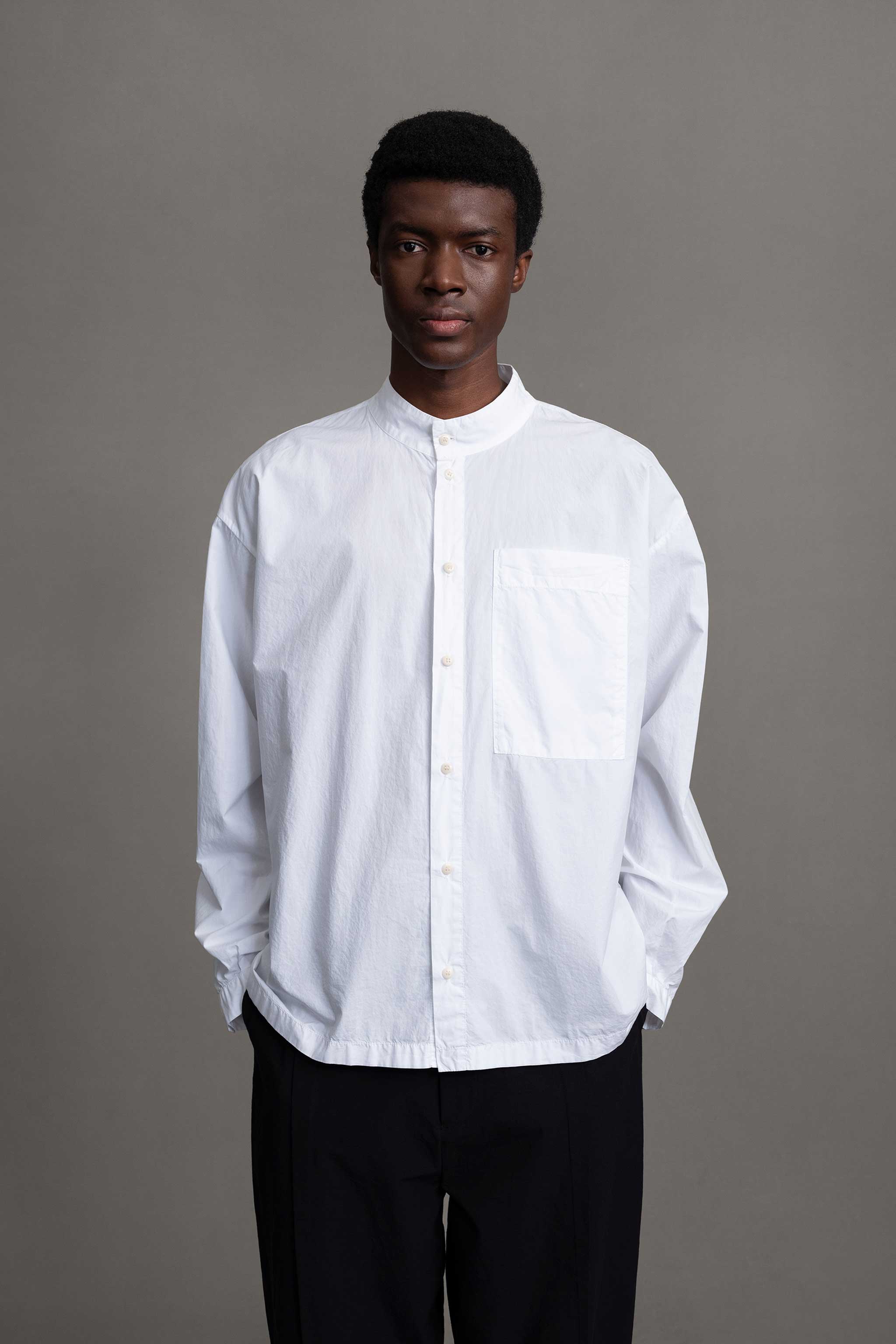 THE PHYSICIAN SHIRT / POPLIN CHALK