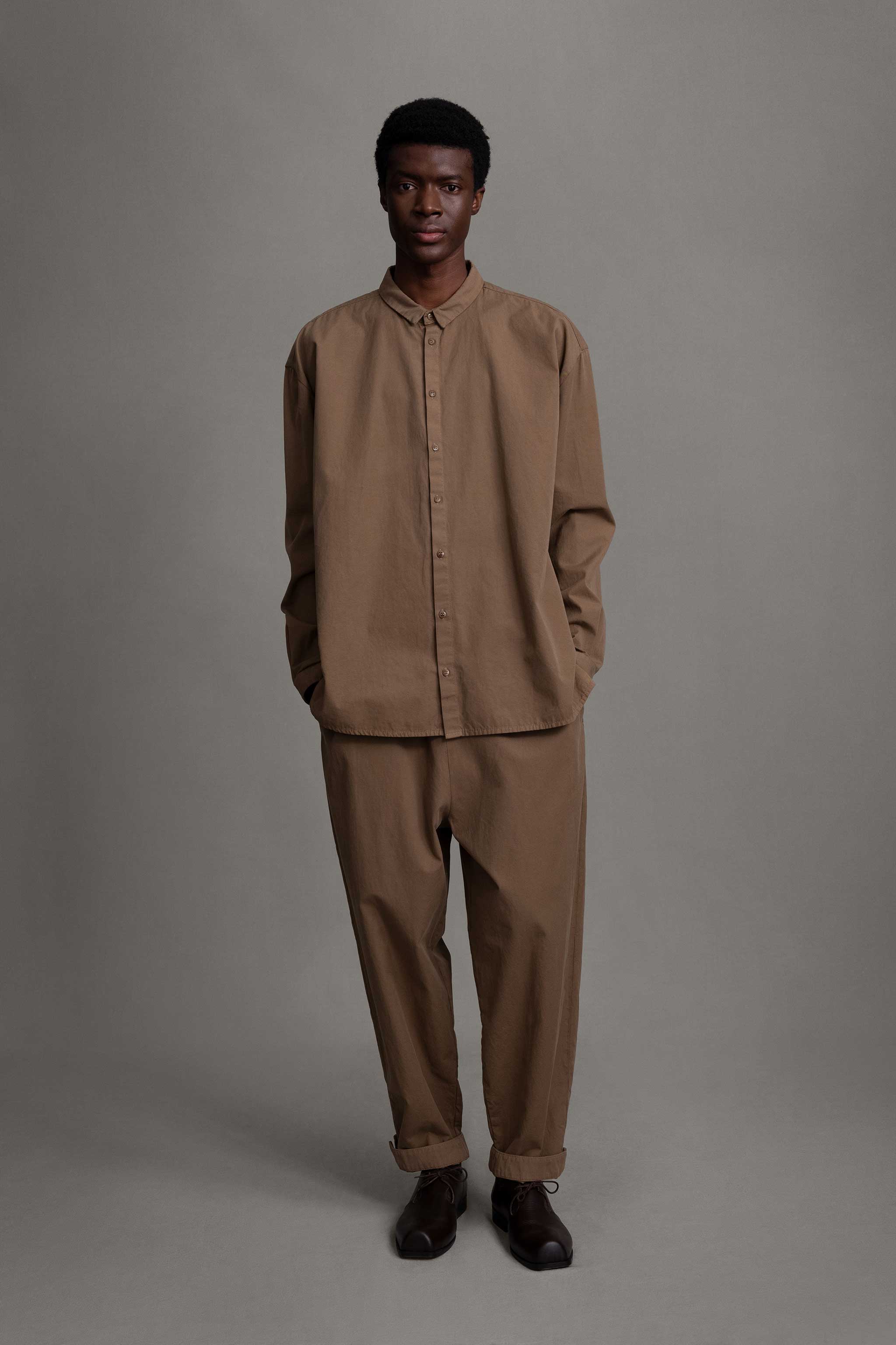 THE GYMNAST TROUSER / FINE CANVAS CARDAMOM