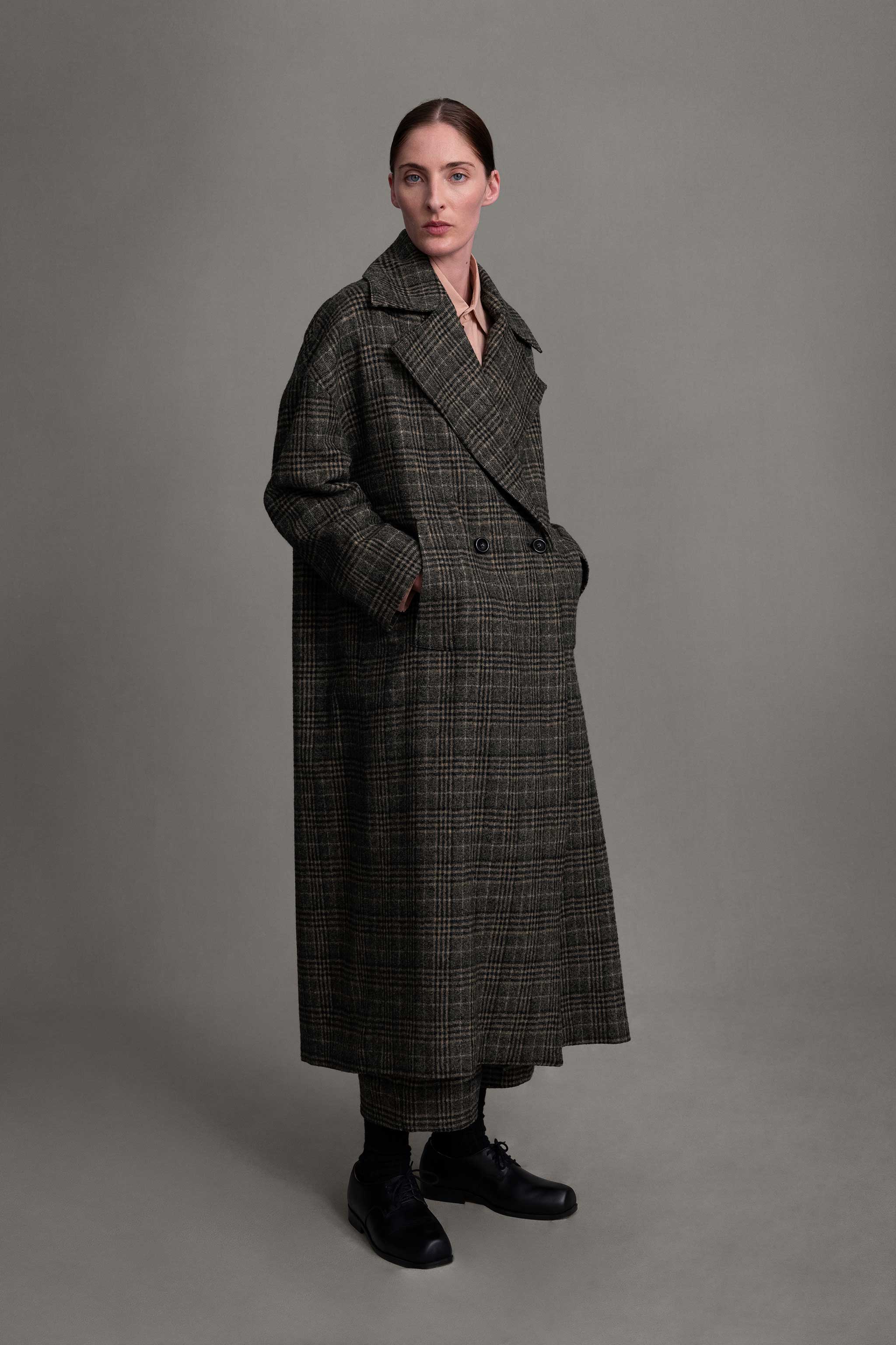 THE GROUNDSMAN COAT / PRINCE OF WALES CARDAMOM