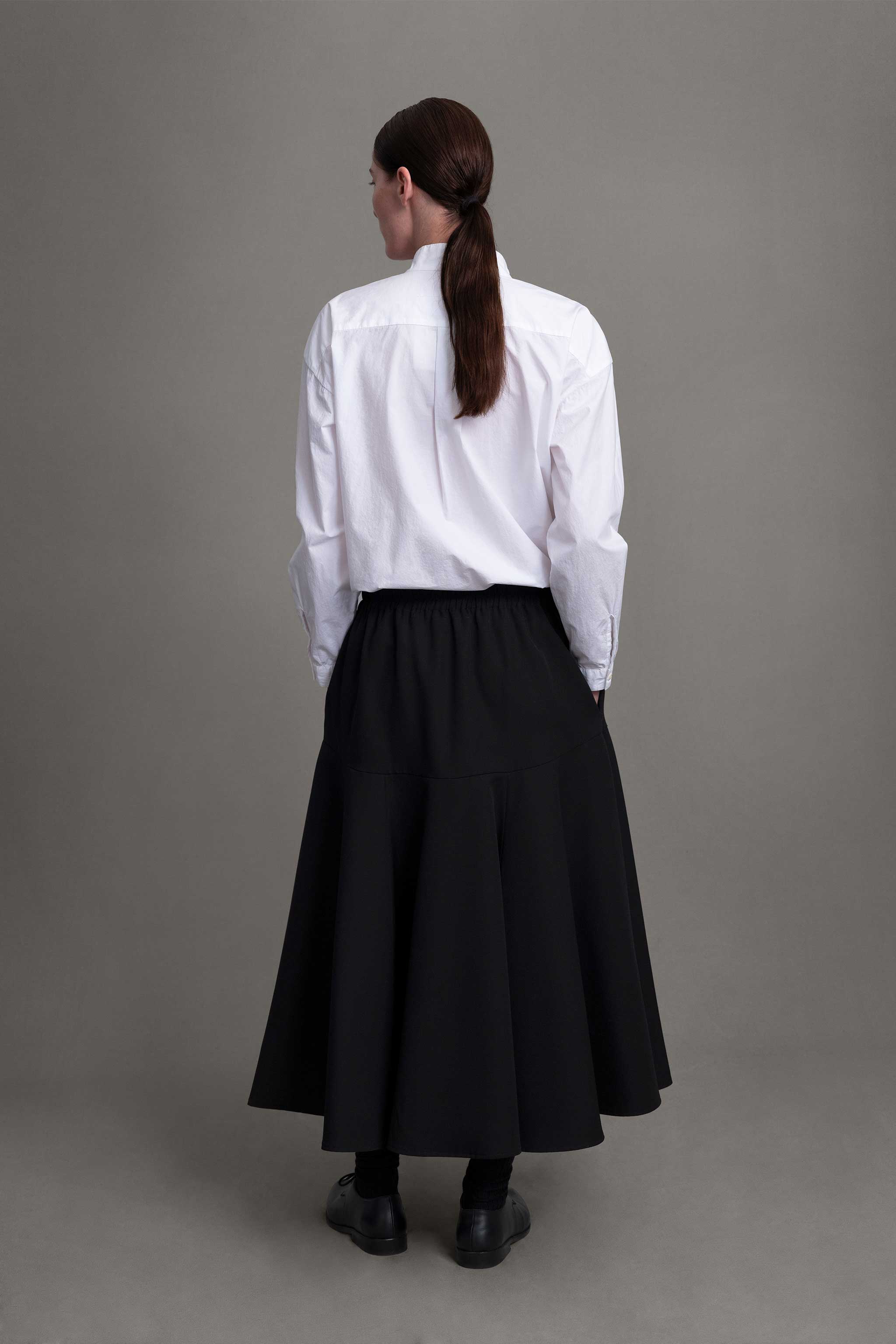 THE LIBRARIAN SKIRT / COMPACT SUITING FLINT
