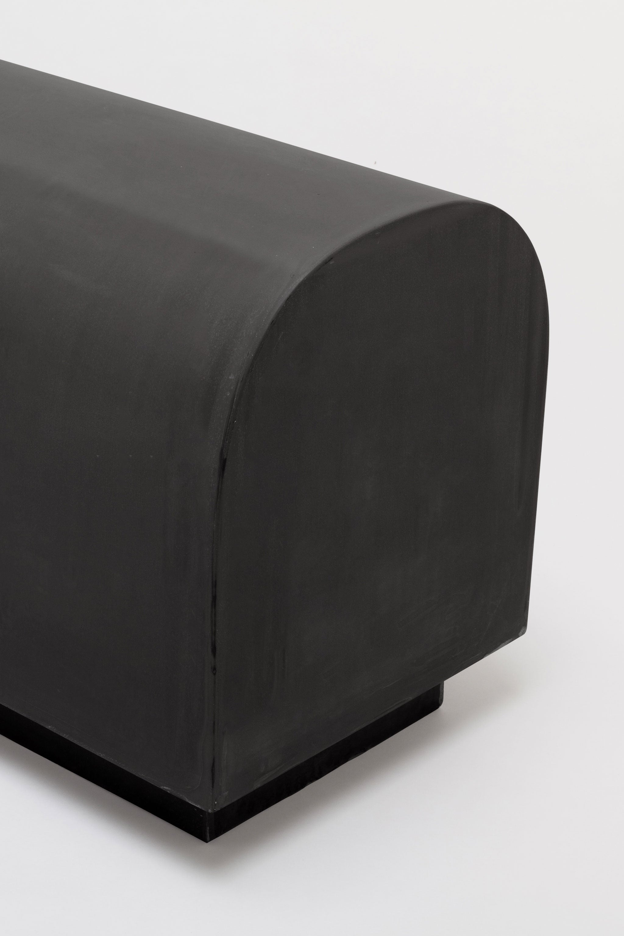 Chubby Bench / Charcoal