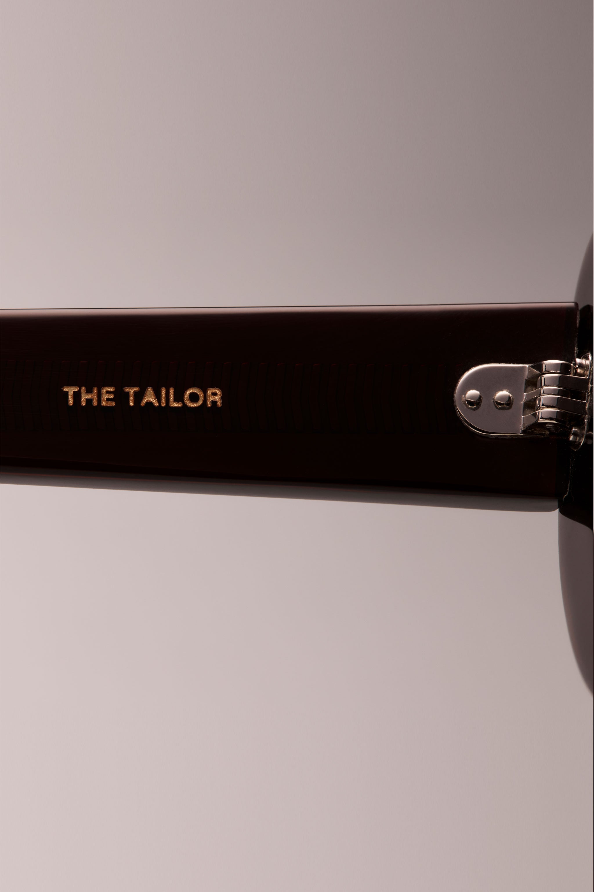 THE TAILOR SUNGLASSES / MOLASSES
