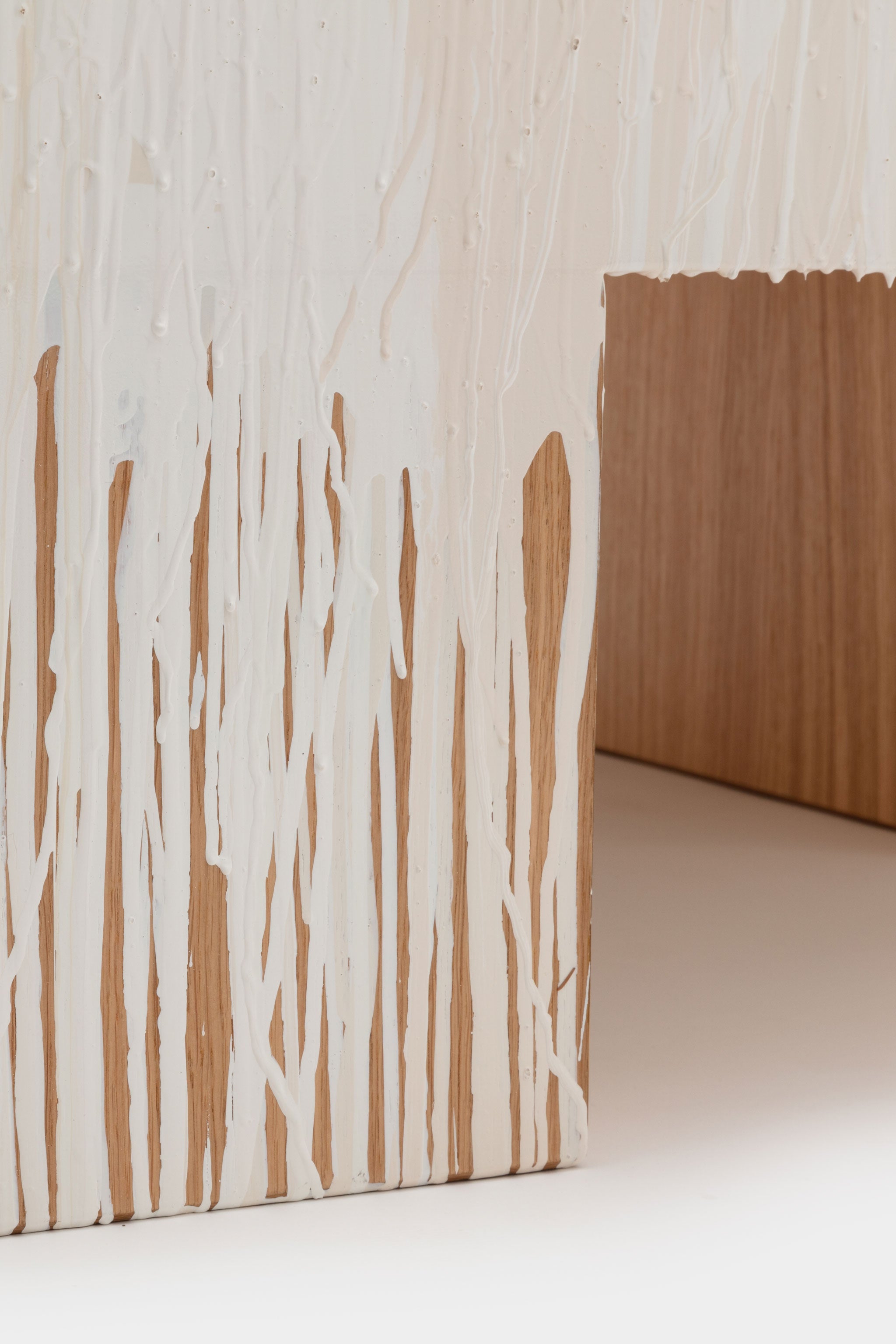 Sculpture Coffee Table / Cream Chalk