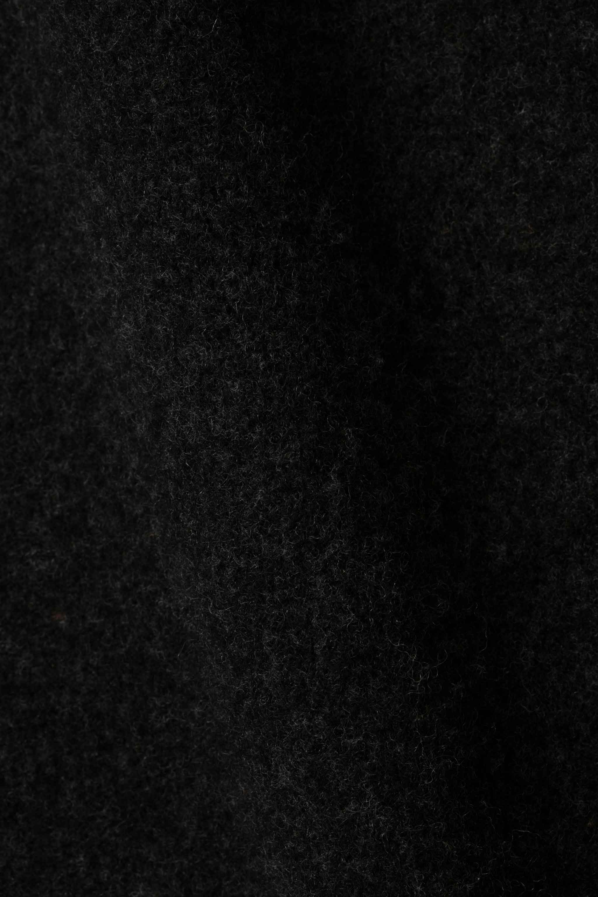 THE LIBRARIAN SCARF / FELTED LAMBSWOOL CHARCOAL