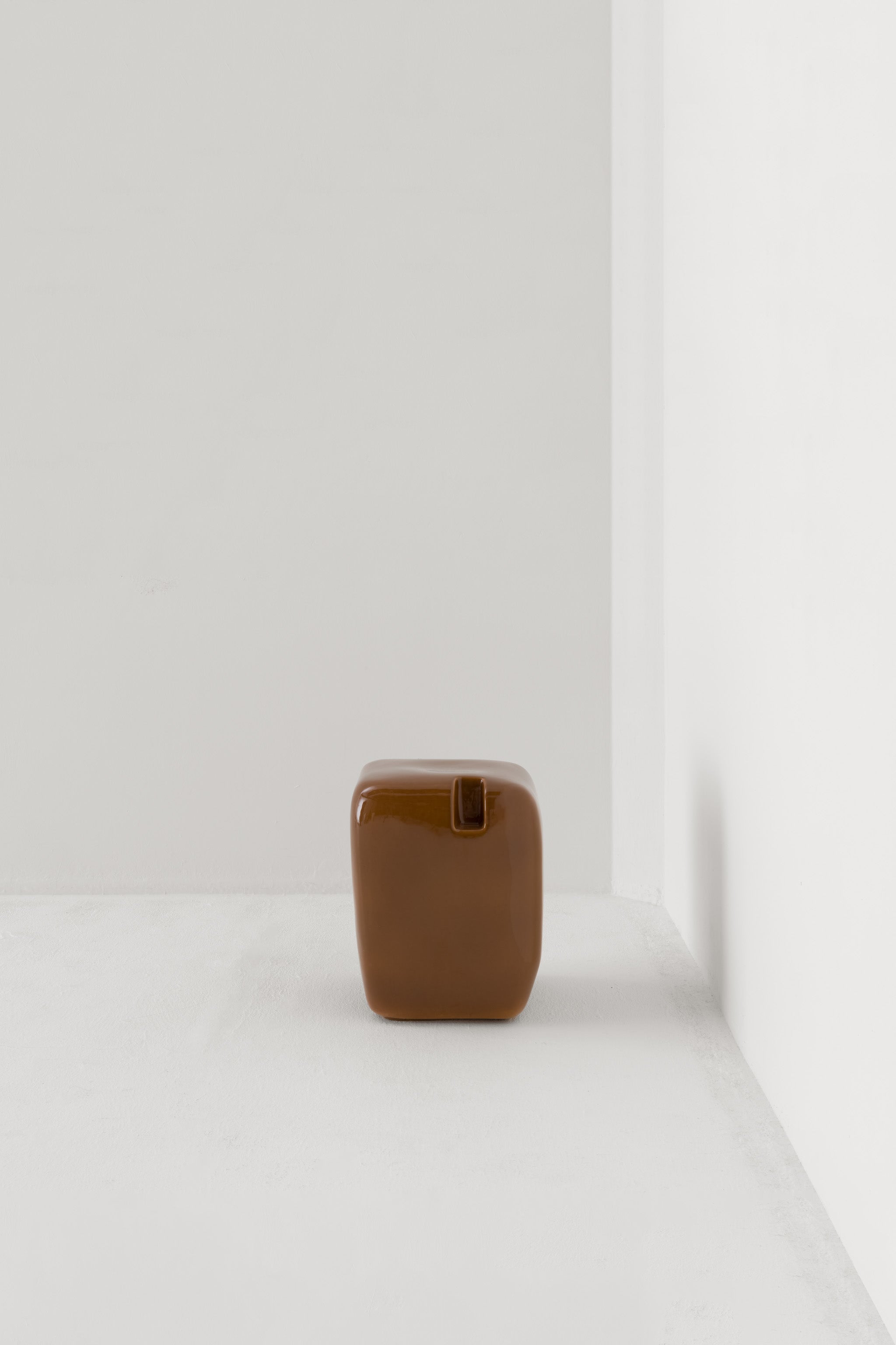 COBBLE TALL SIDE TABLE & STOOL / BROWN