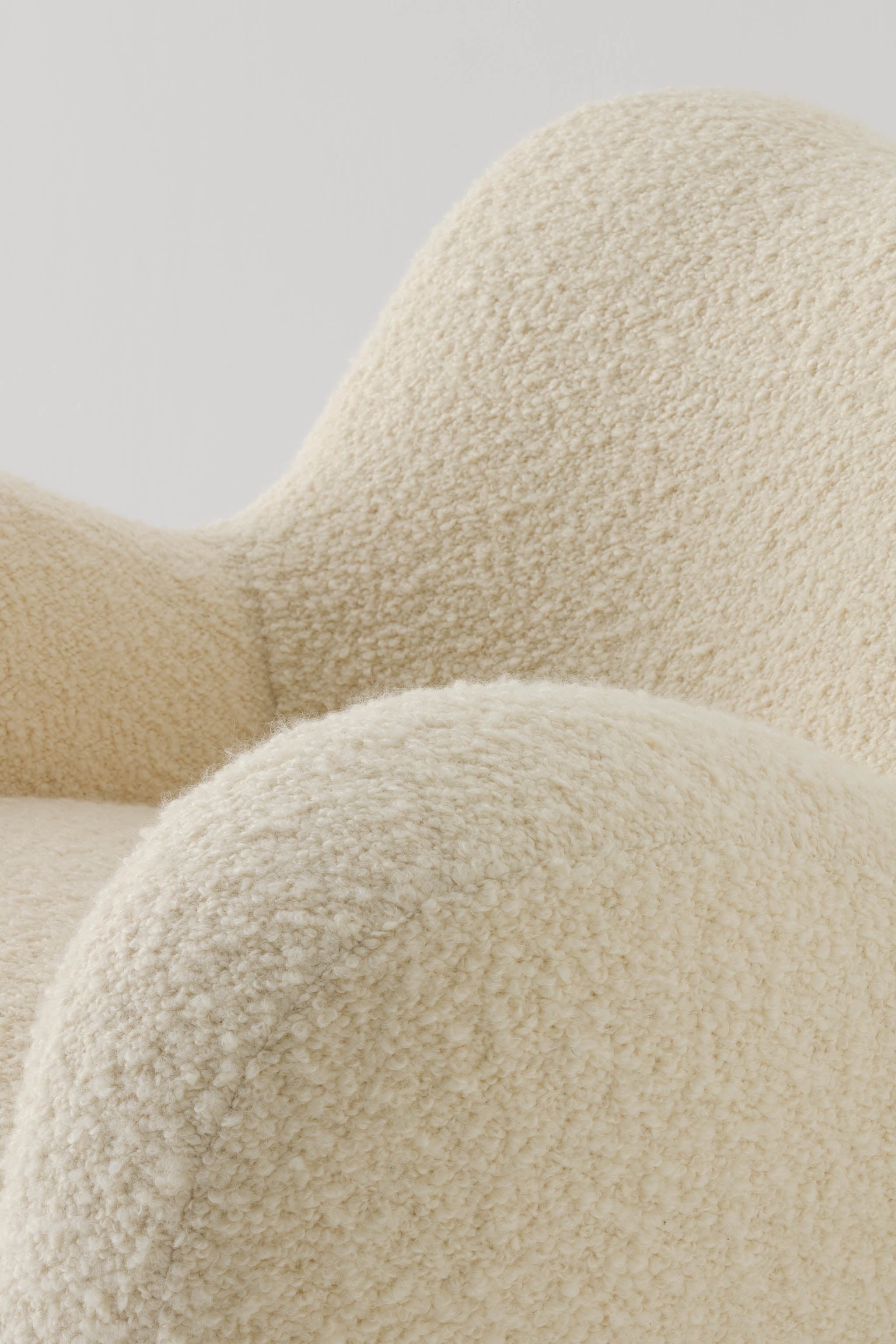 GUMMY ARMCHAIR / OPIO NATUREL