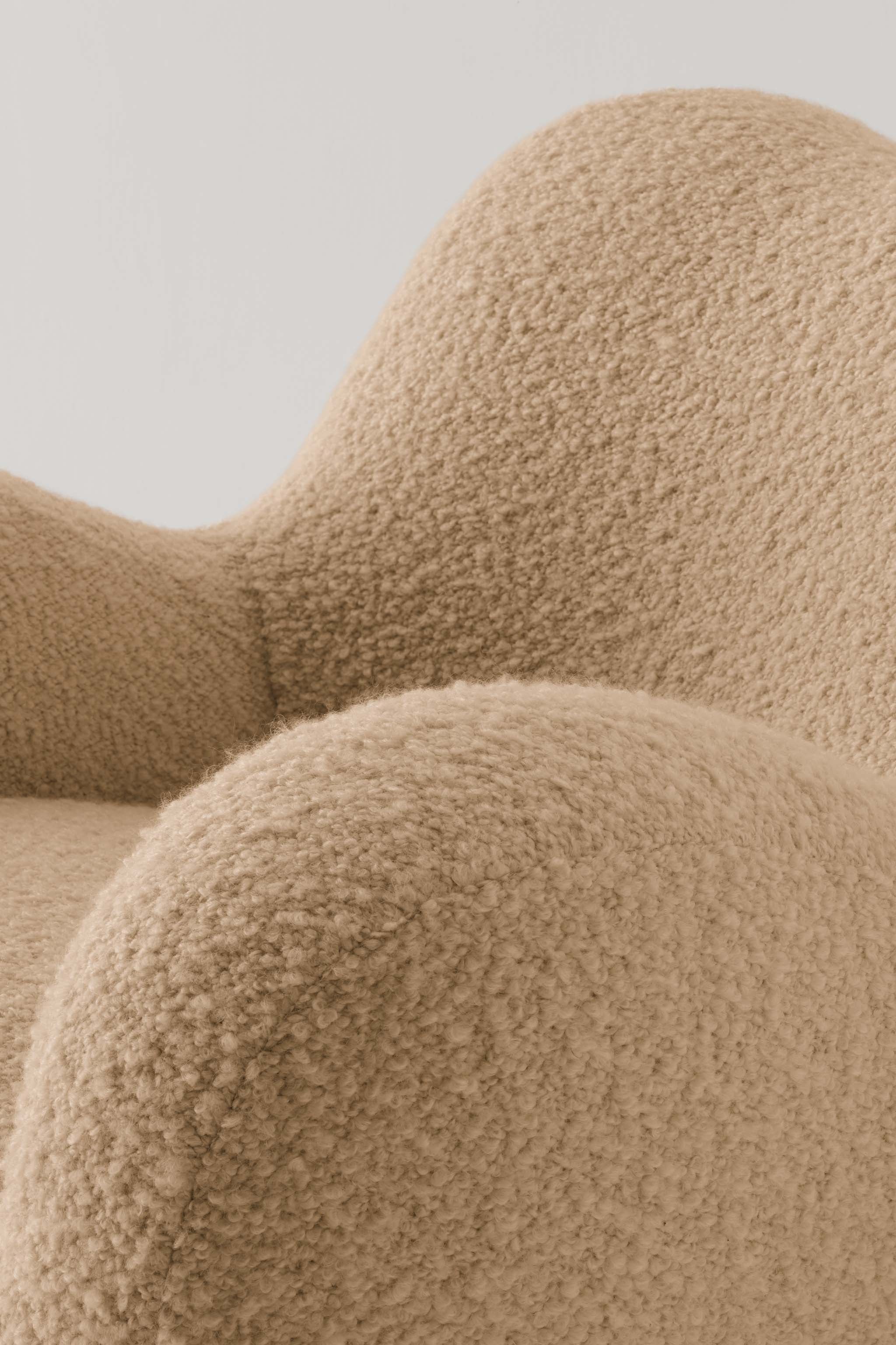 GUMMY ARMCHAIR / OPIO ORZO