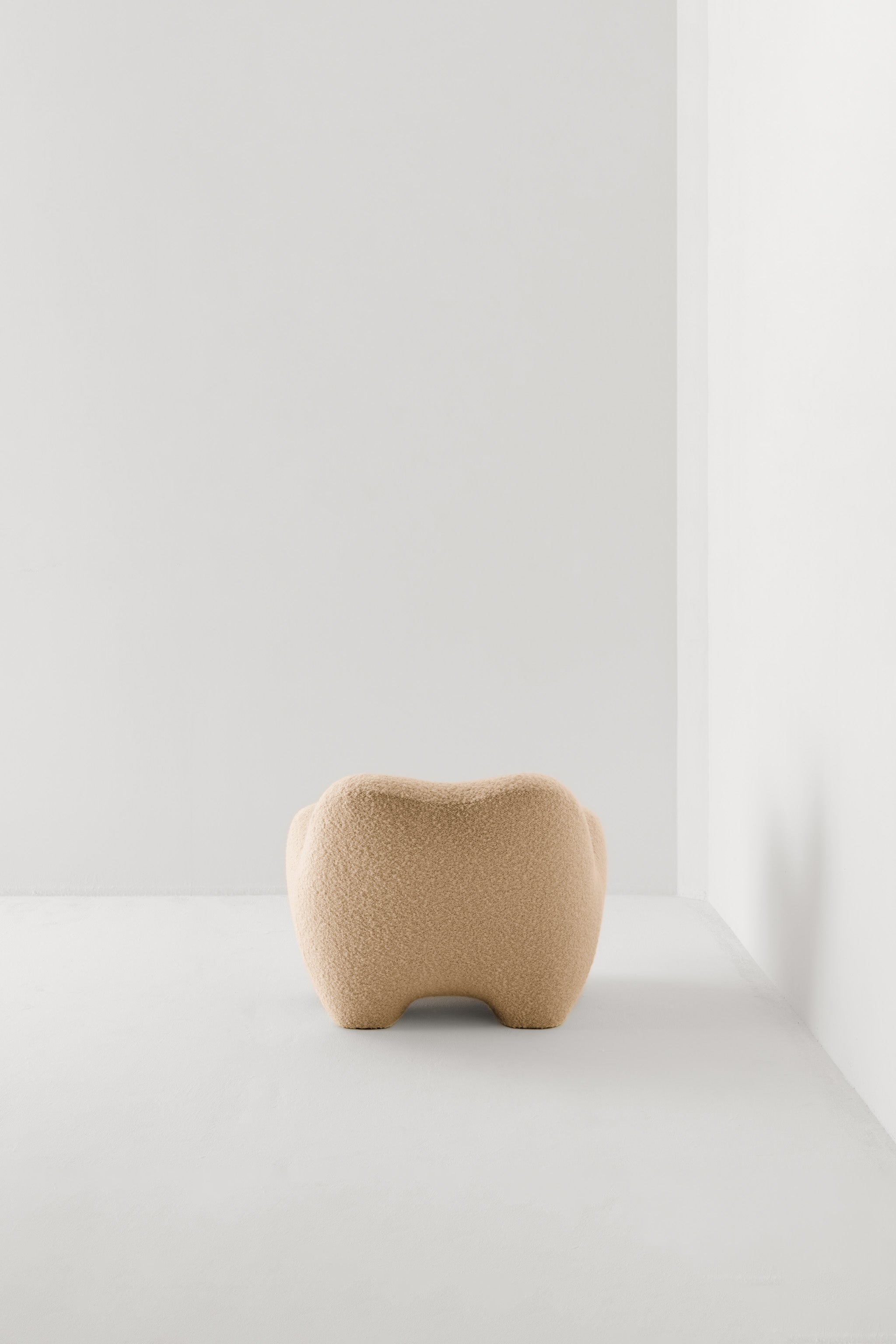 GUMMY ARMCHAIR / OPIO ORZO