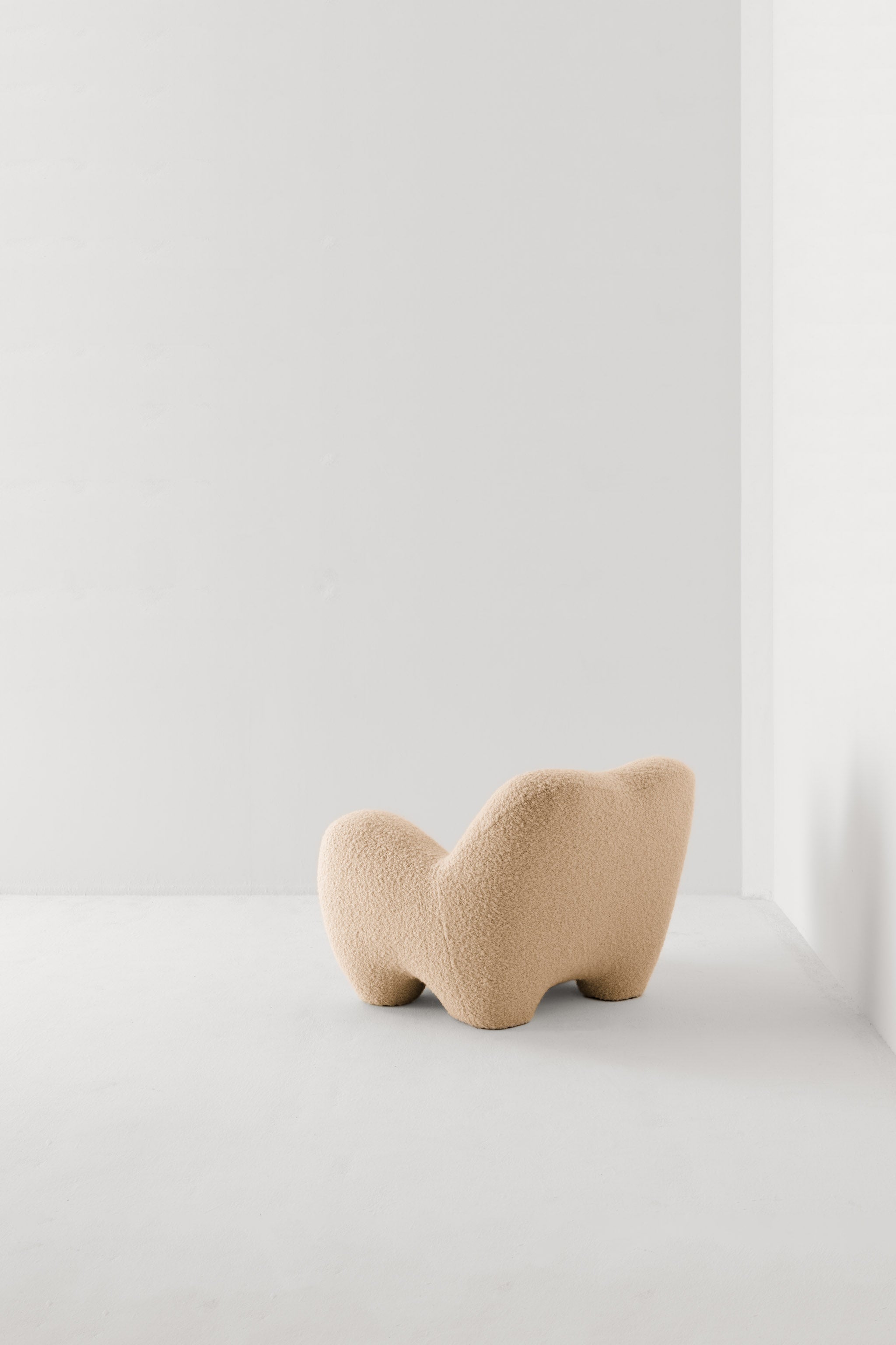 GUMMY ARMCHAIR / OPIO ORZO