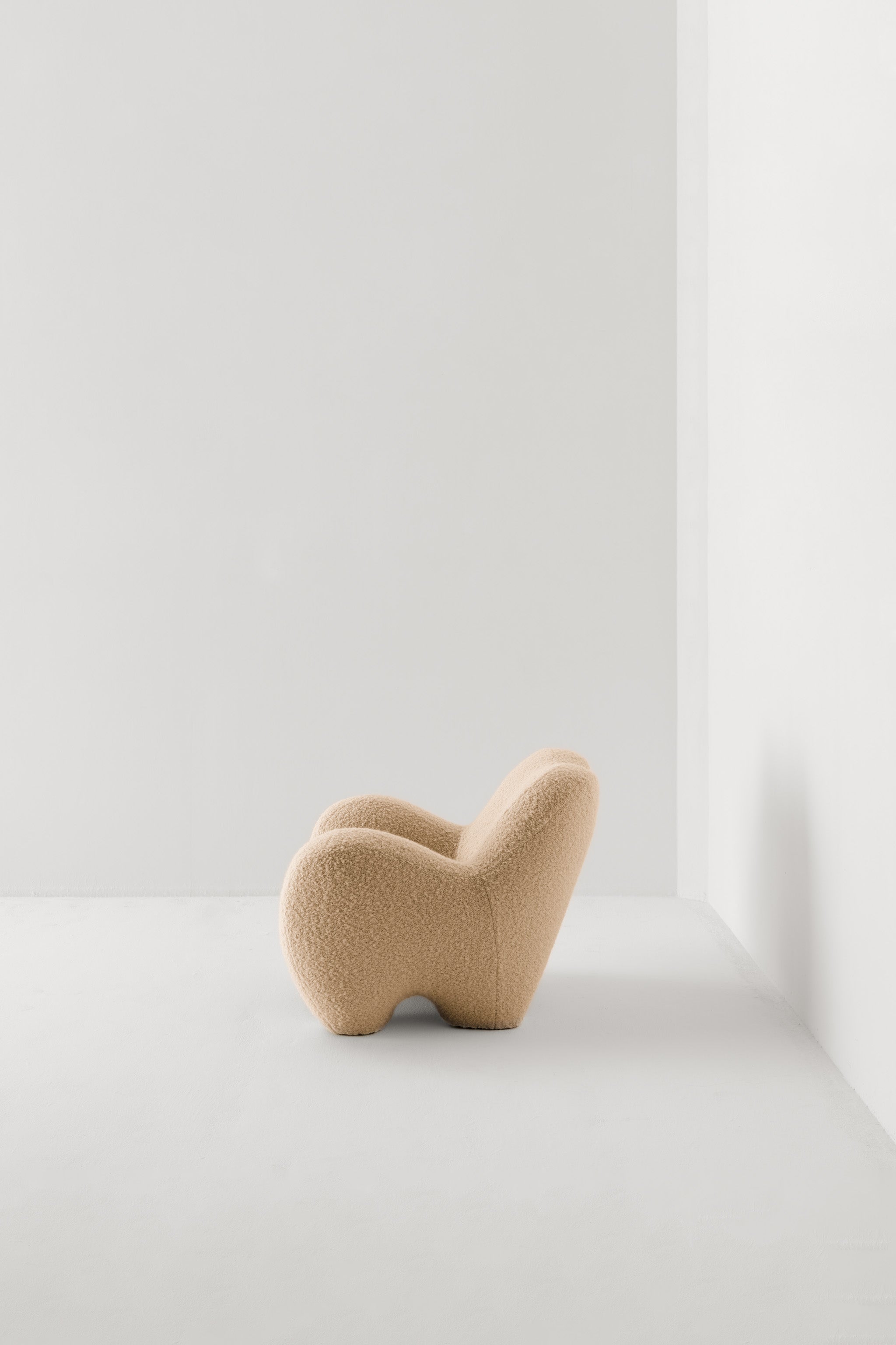 GUMMY ARMCHAIR / OPIO ORZO