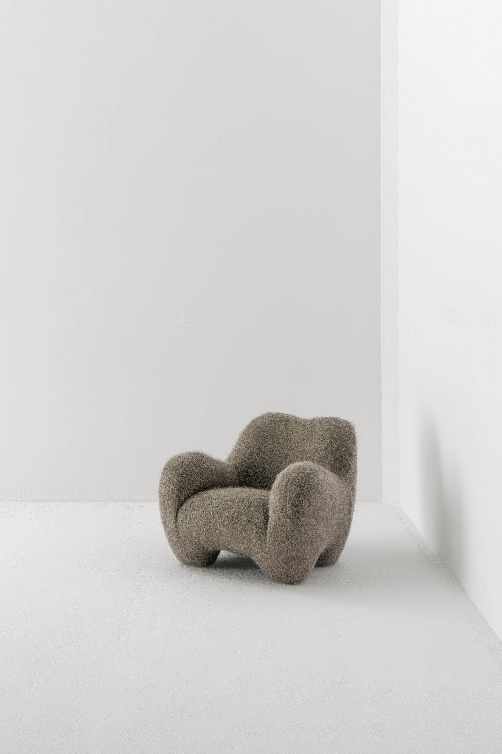 GUMMY ARMCHAIR / YETI HERISSON