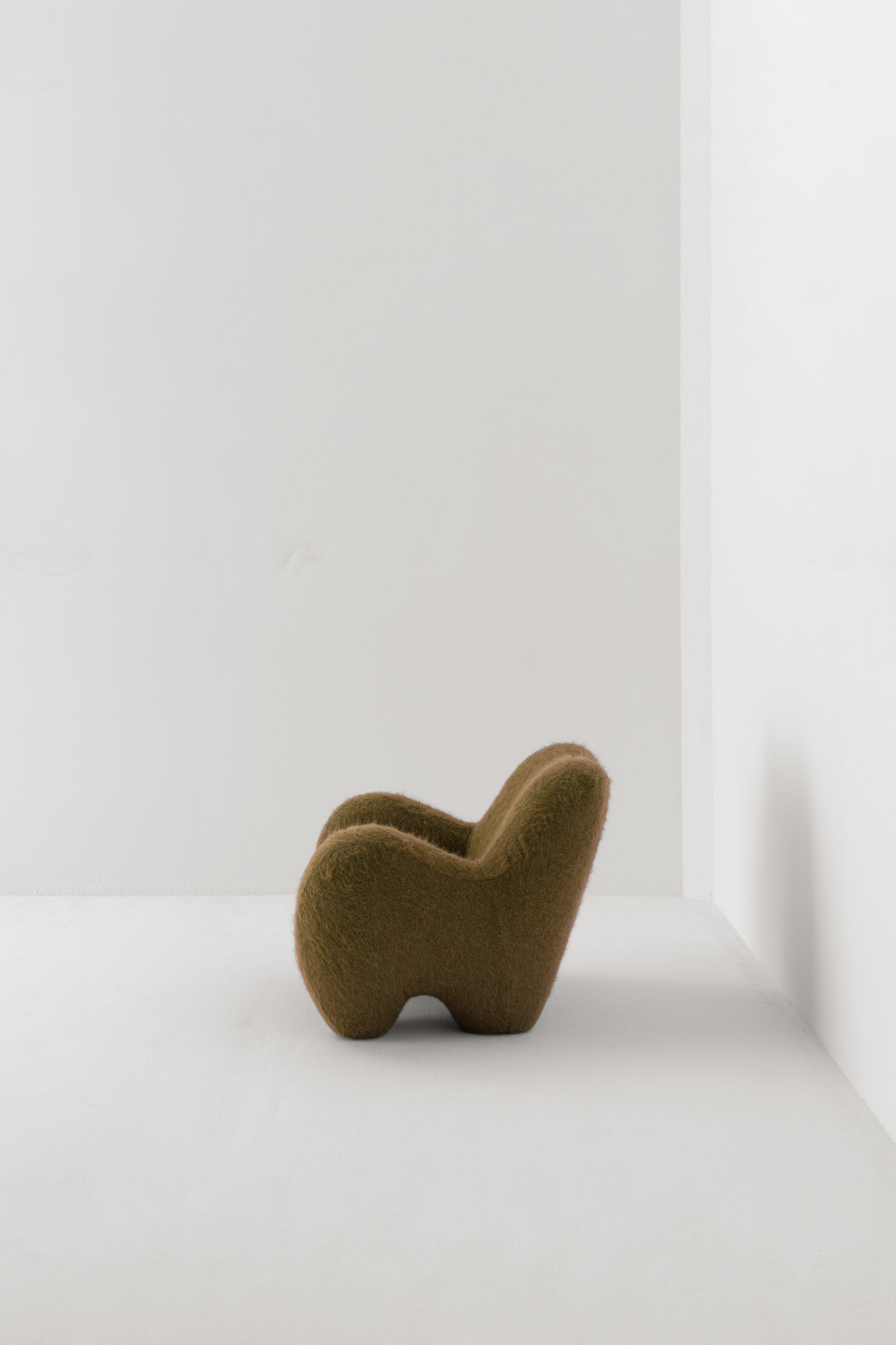 GUMMY ARMCHAIR / YETI OLIVE