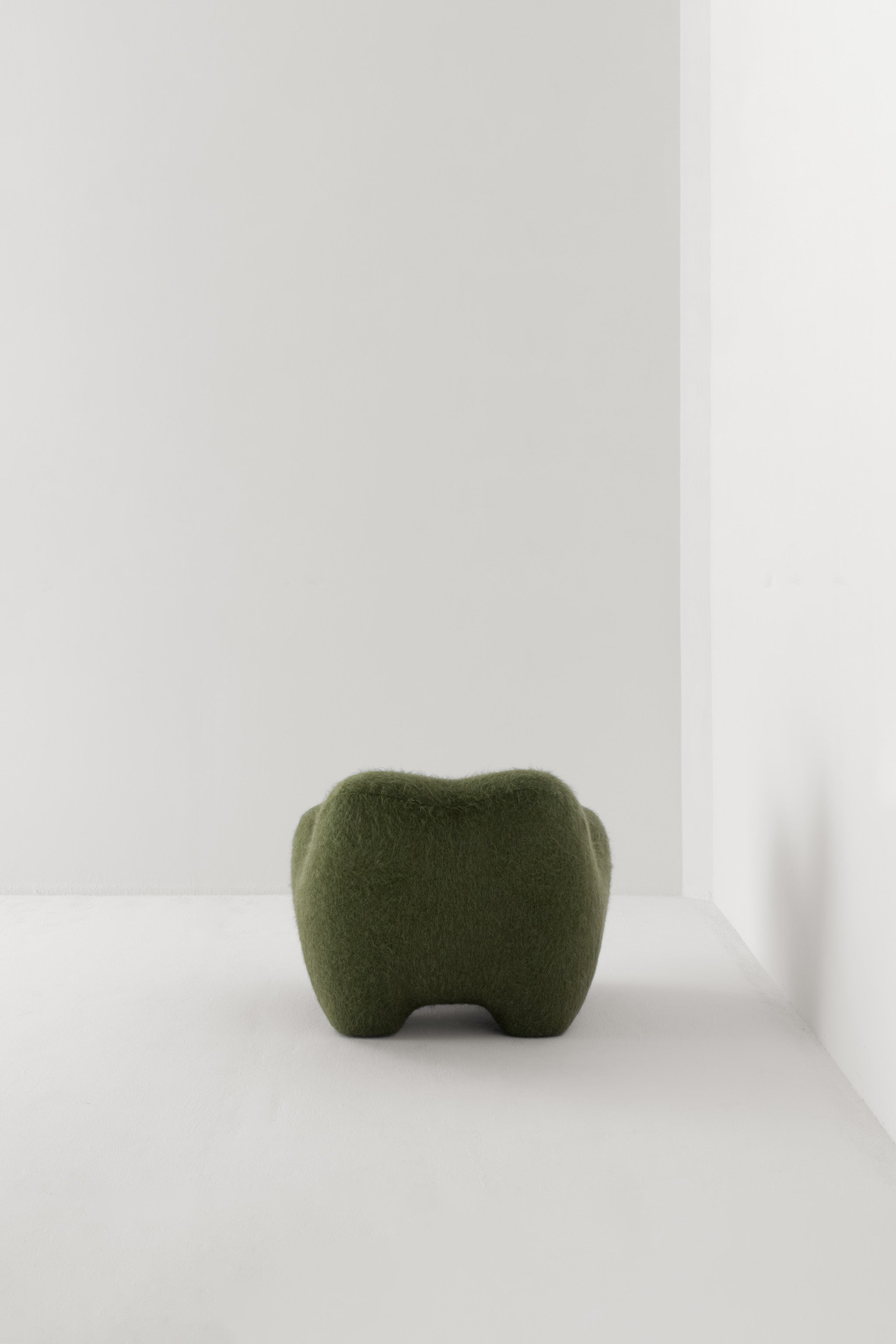 GUMMY ARMCHAIR / YETI SOUS BOIS