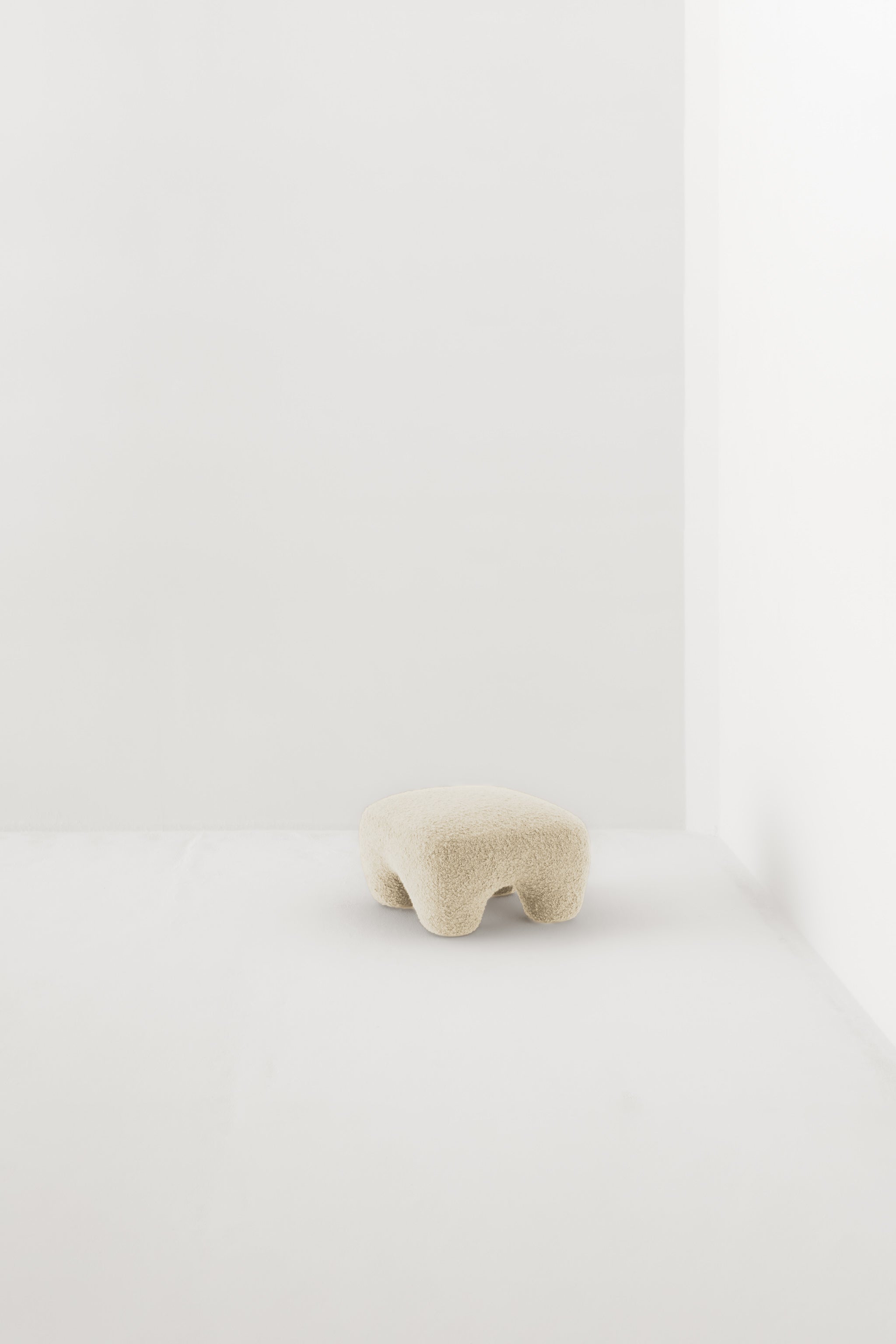 GUMMY FOOTSTOOL / OPIO NATUREL