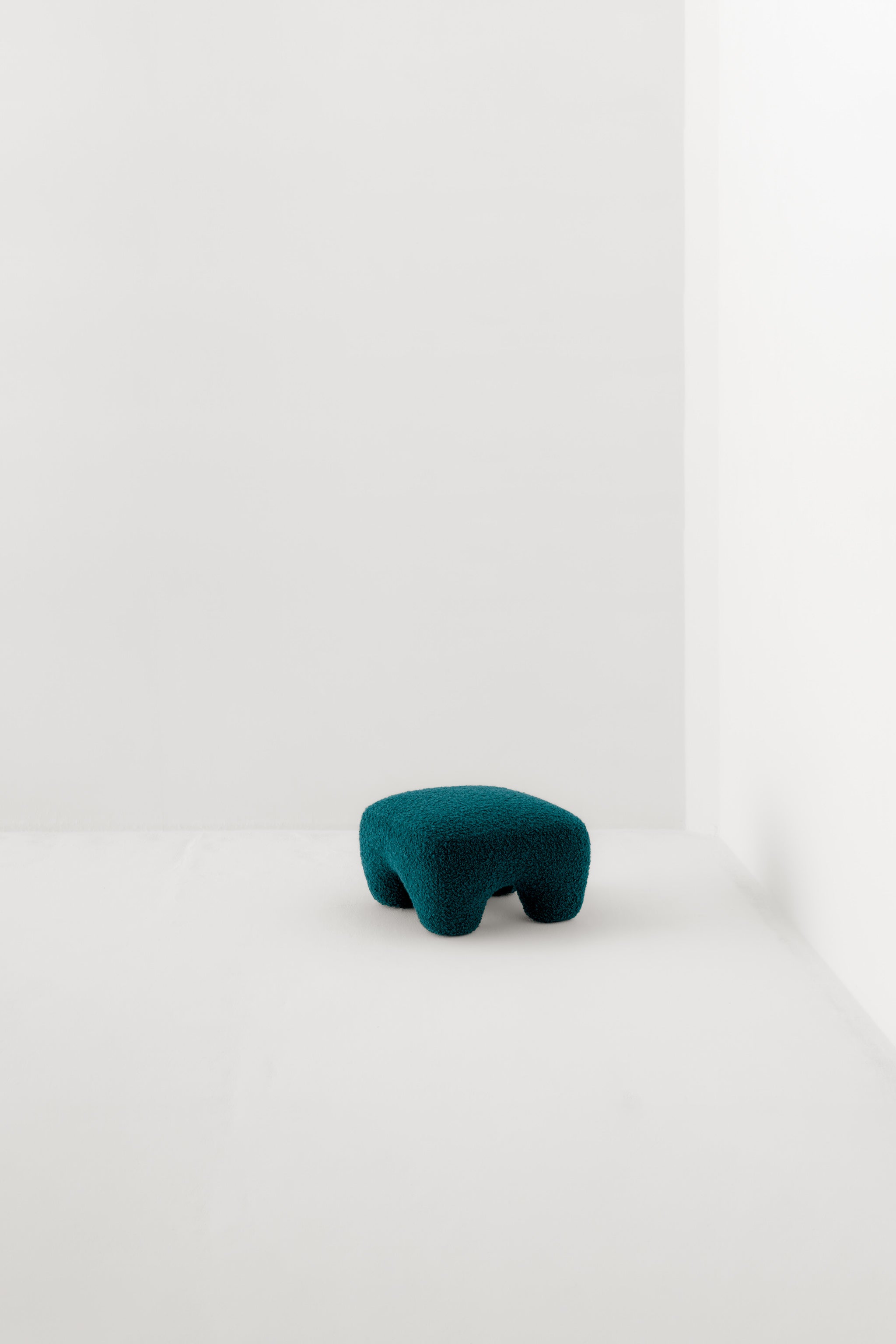 GUMMY FOOTSTOOL / OPIO PRUSSIANA