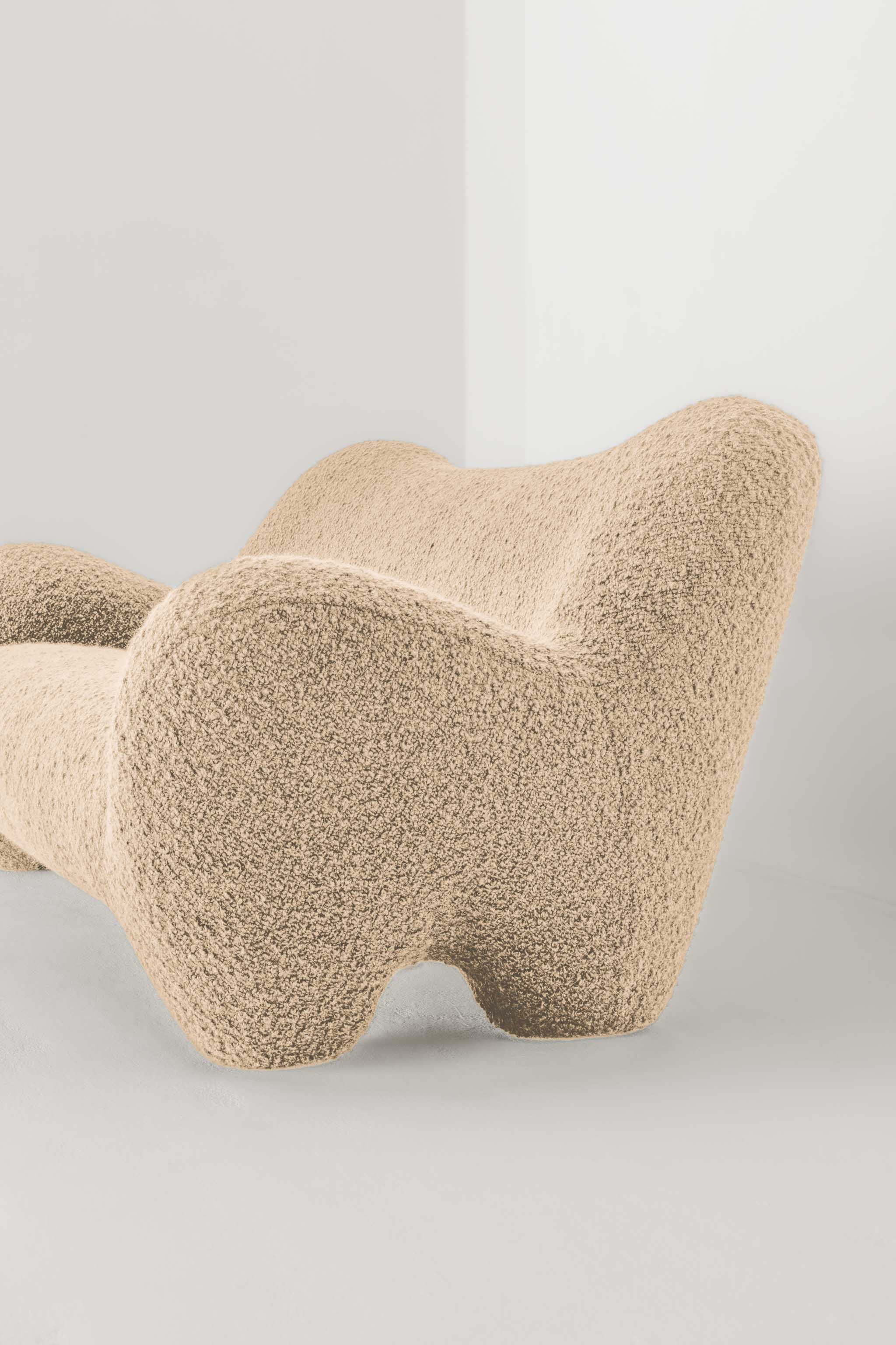 GUMMY SOFA / OPIO ORZO