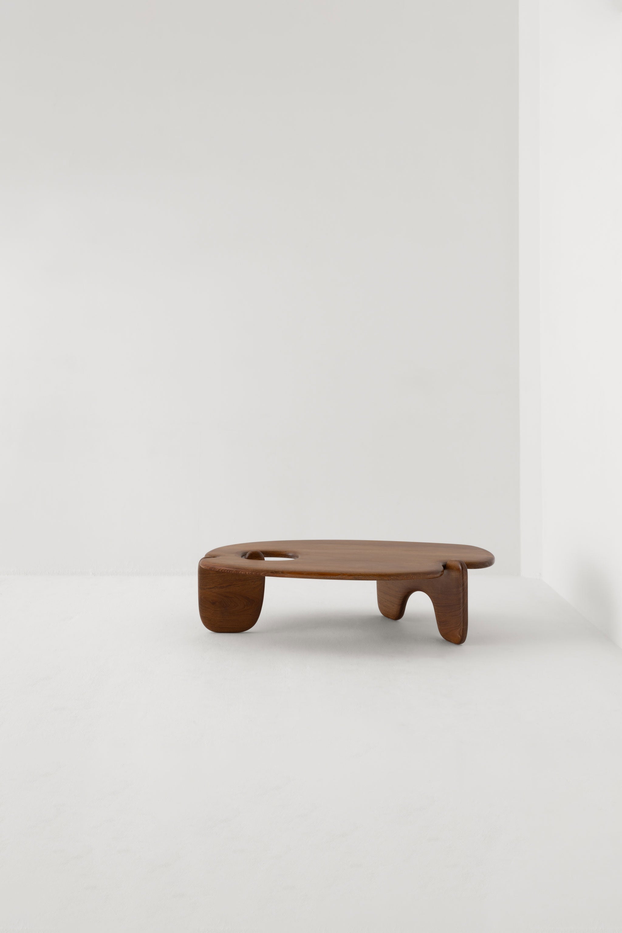 PALETTE COFFEE TABLE / LIMED OAK