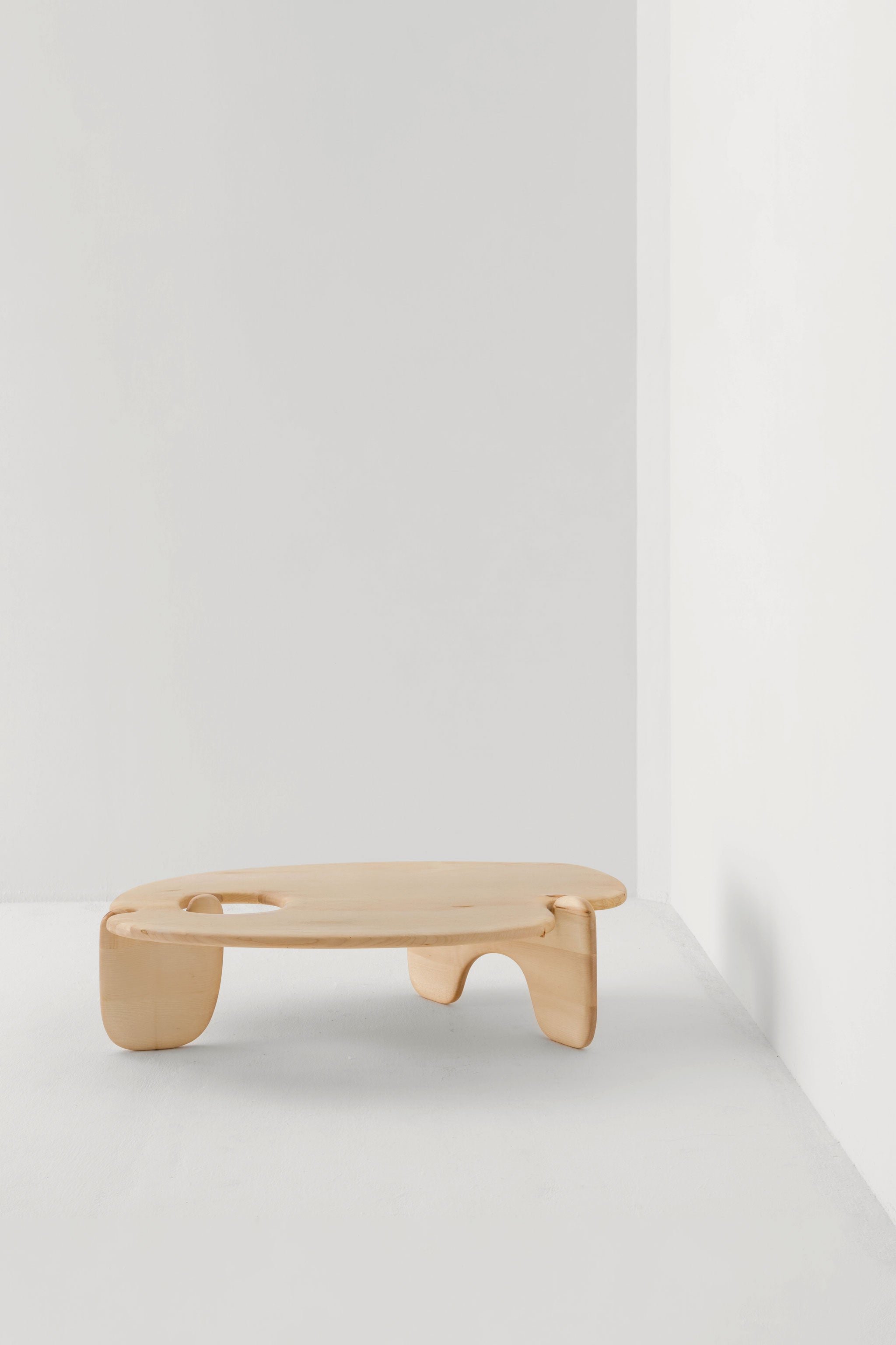 PALETTE COFFEE TABLE / SYCAMORE