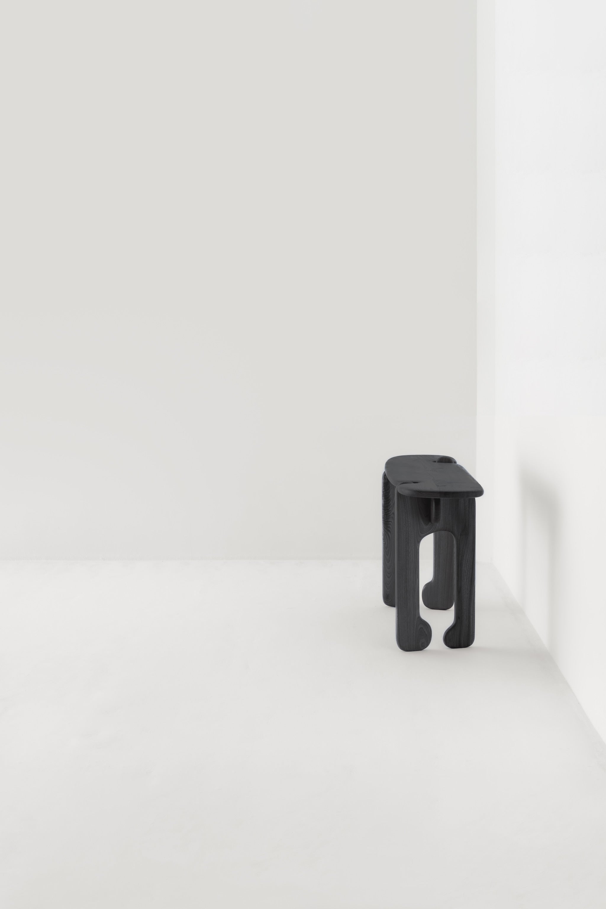 PALETTE CONSOLE TABLE / SCORCHED OAK