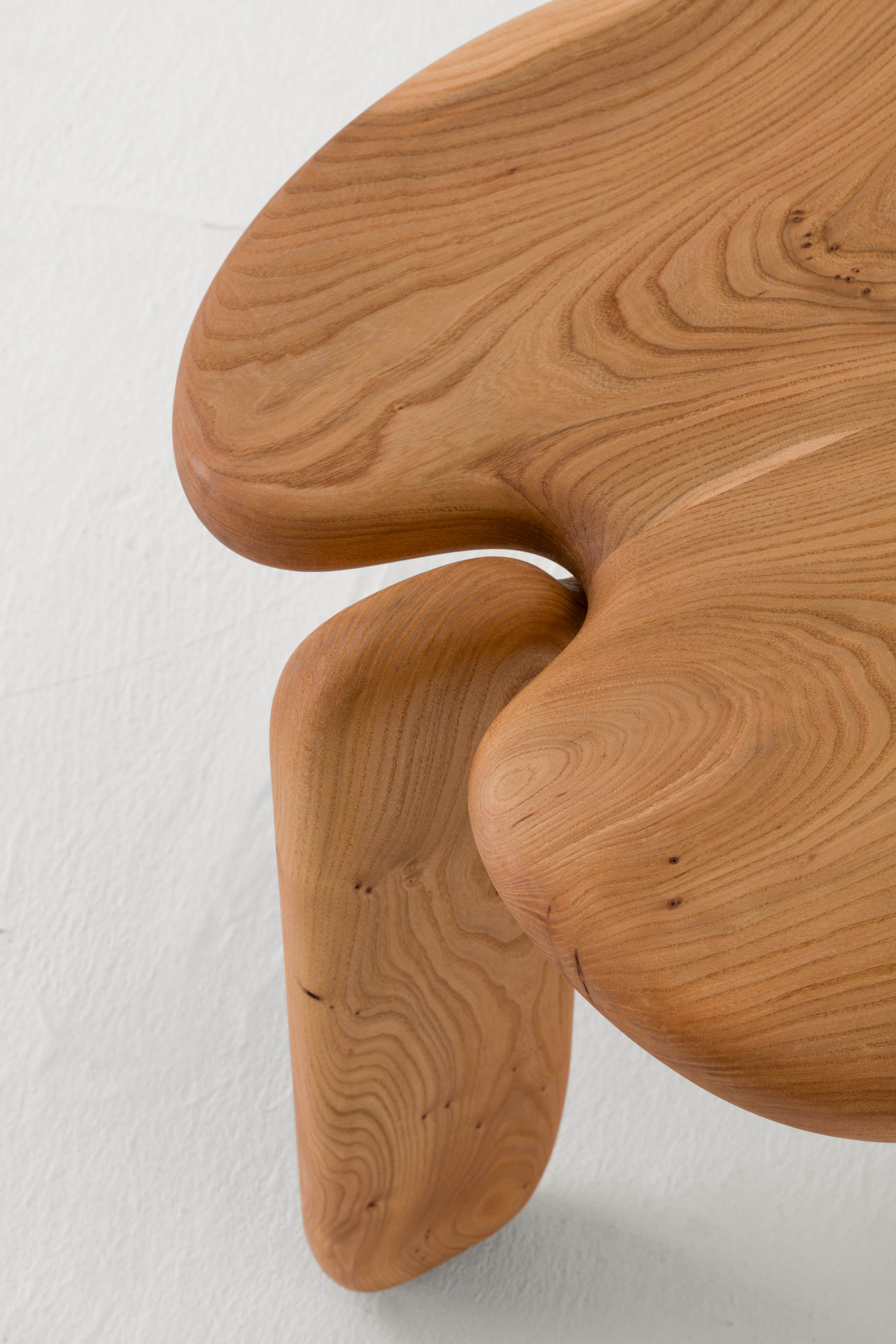 Palette Side Table / Elm