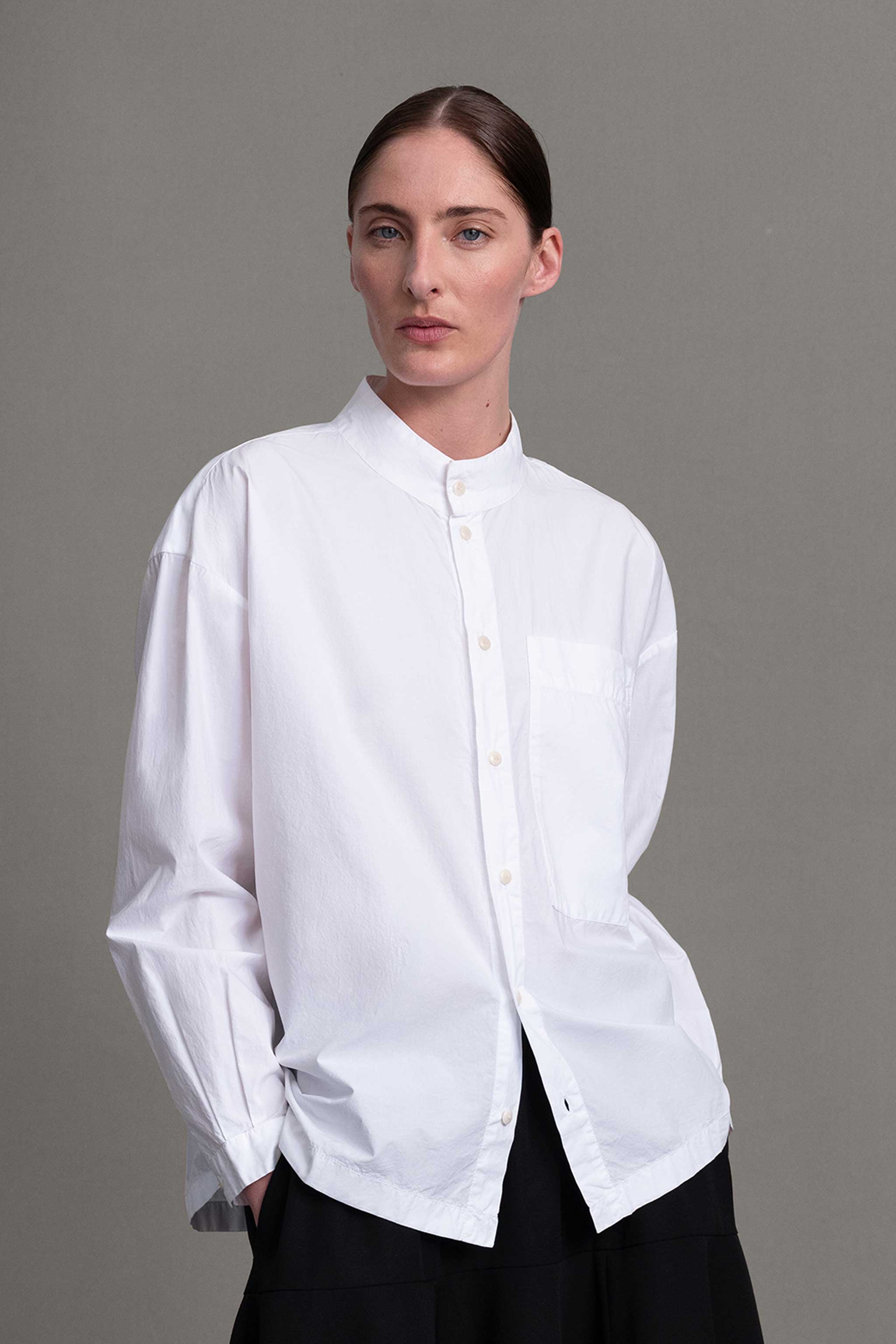 THE PHYSICIAN SHIRT / POPLIN CHALK