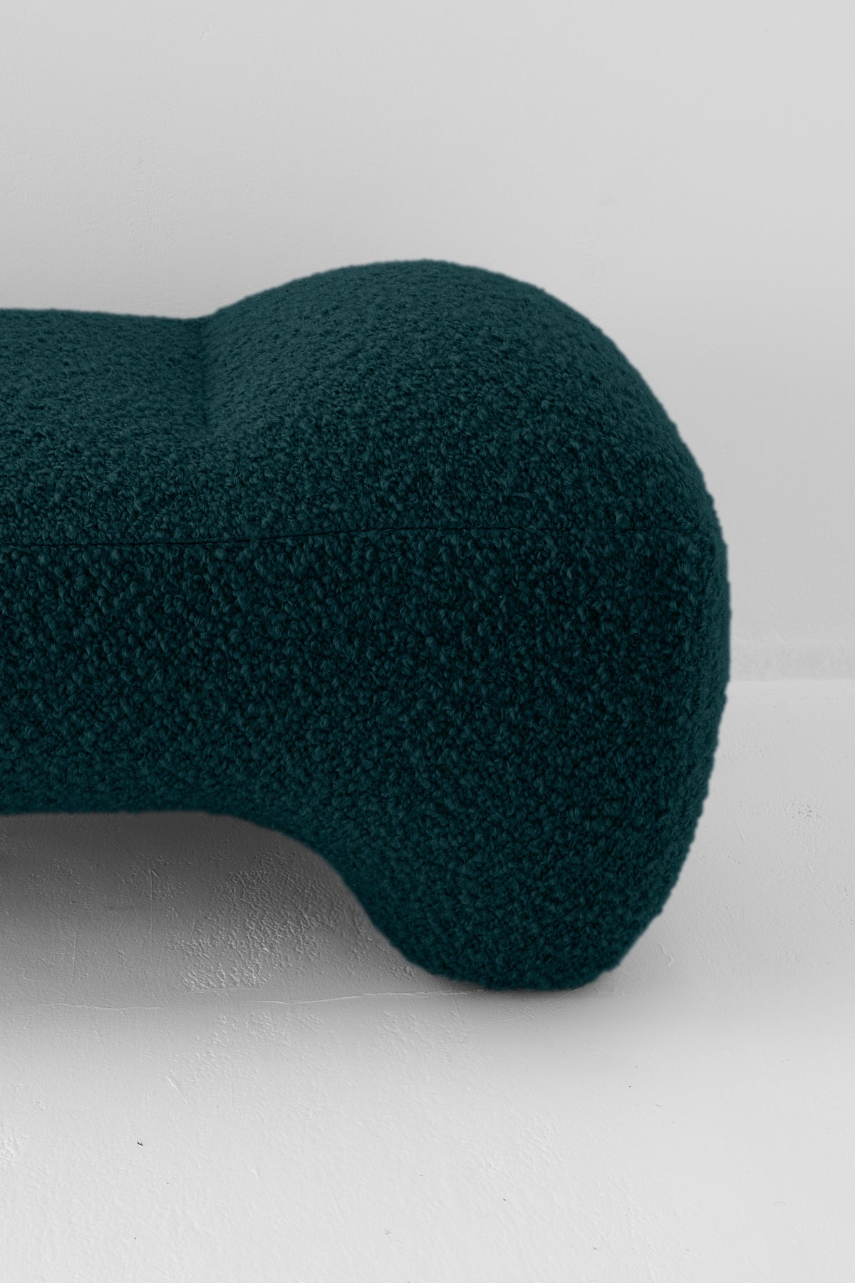 GUMMY BENCH / OPIO PRUSSIANA