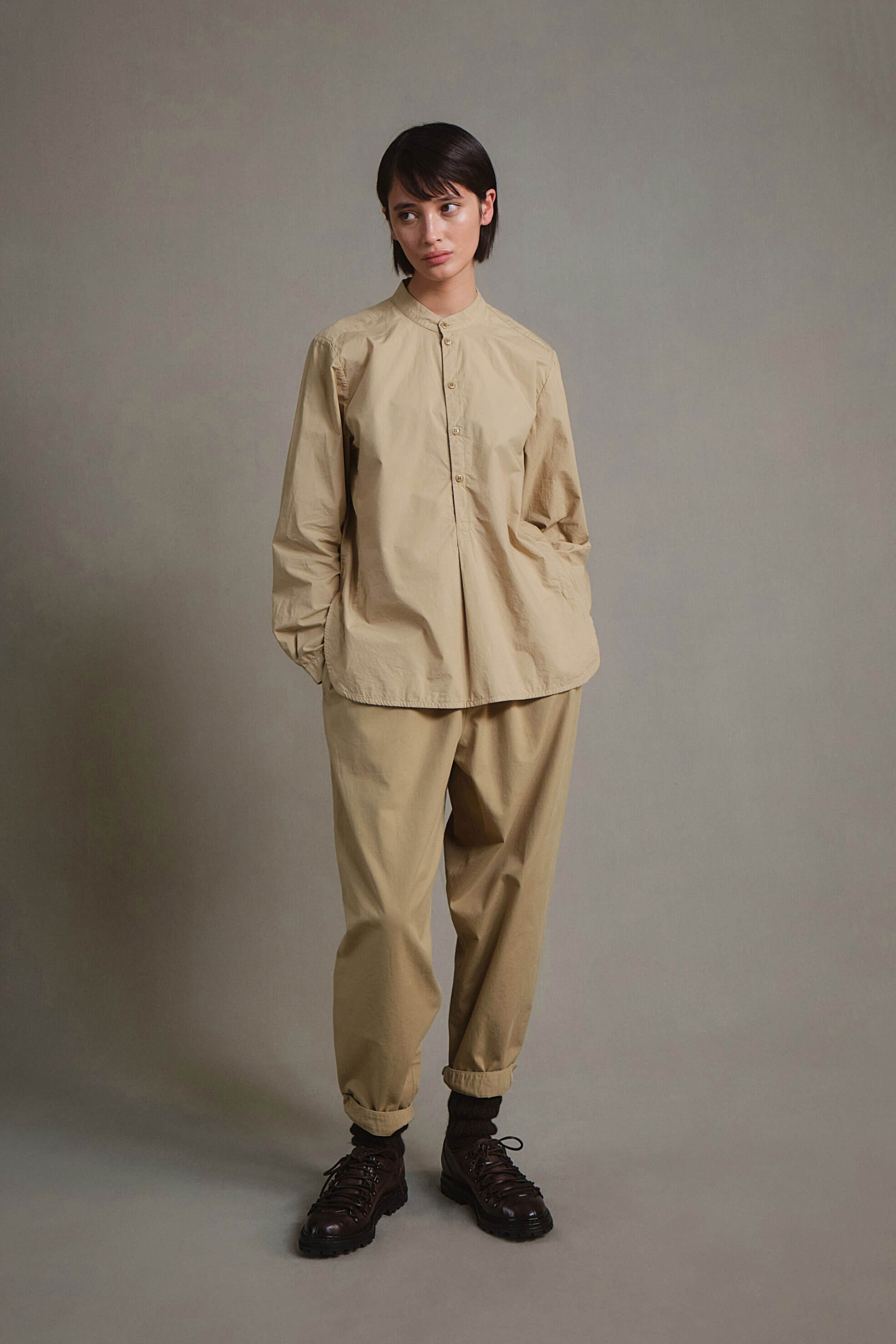 THE GYMNAST TROUSER / FINE CANVAS SAND