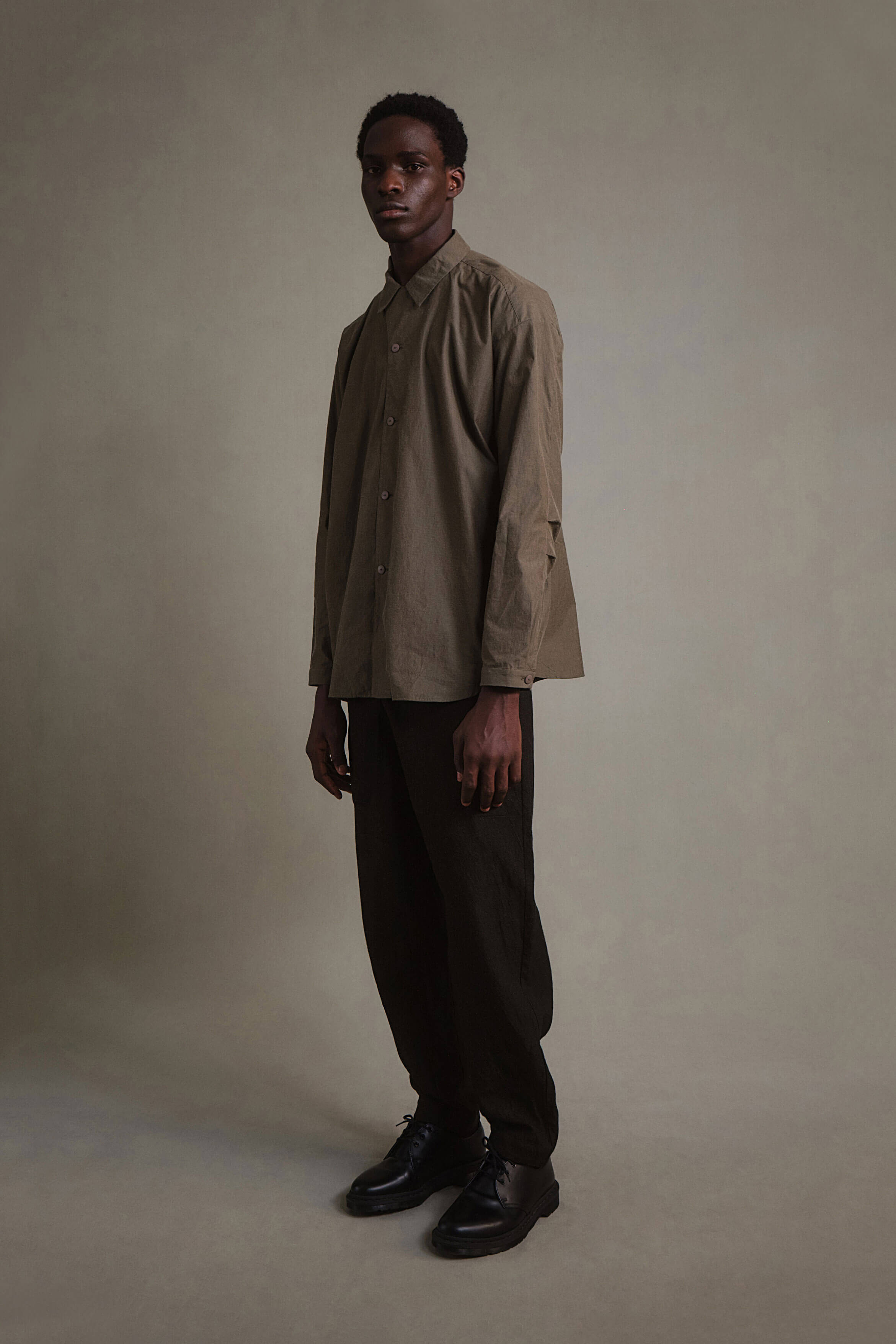 THE SCOUT SHIRT / COTTON SILK KHAKI