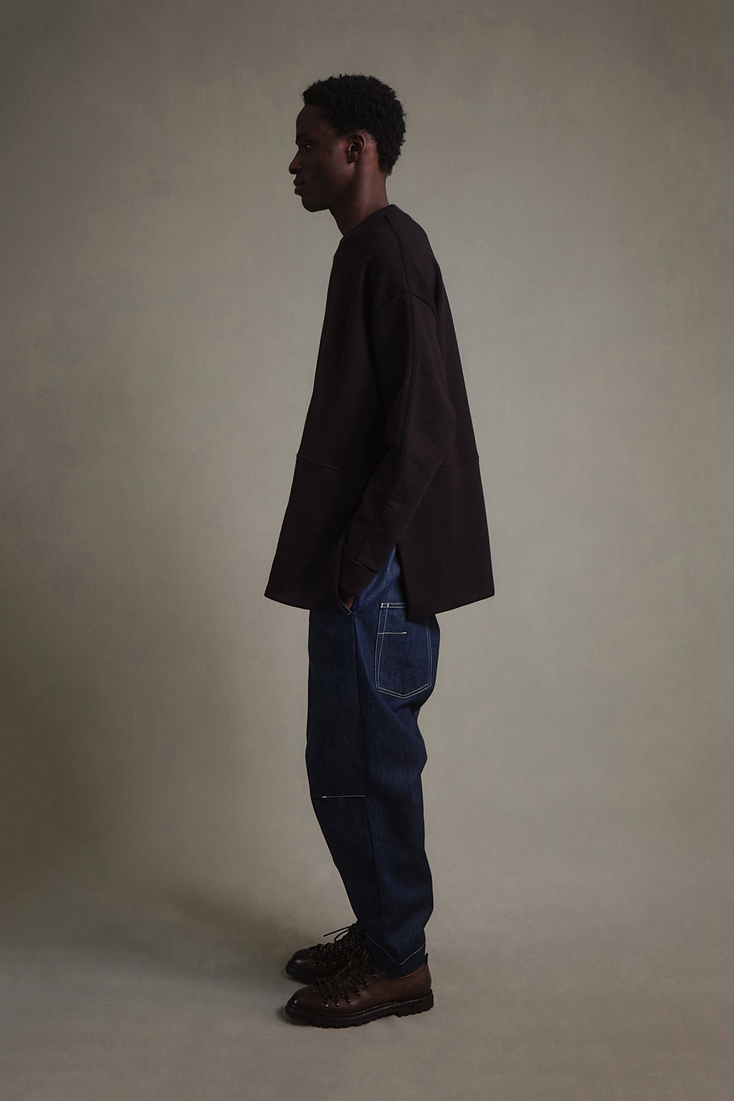 THE ARTISAN JUMPER / FLEECE JERSEY FLINT