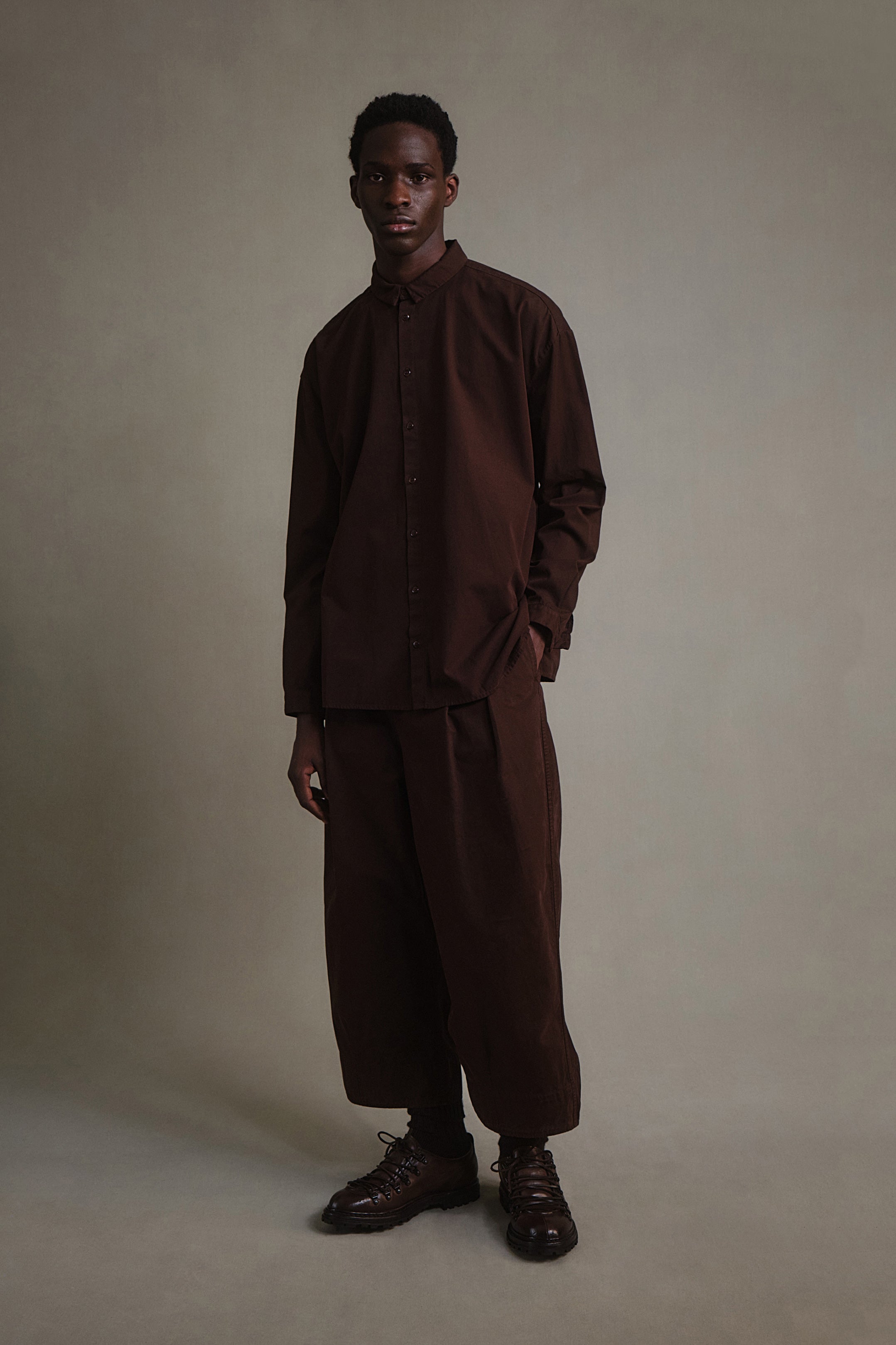 THE DRAUGHTSMAN SHIRT / FINE CANVAS UMBER