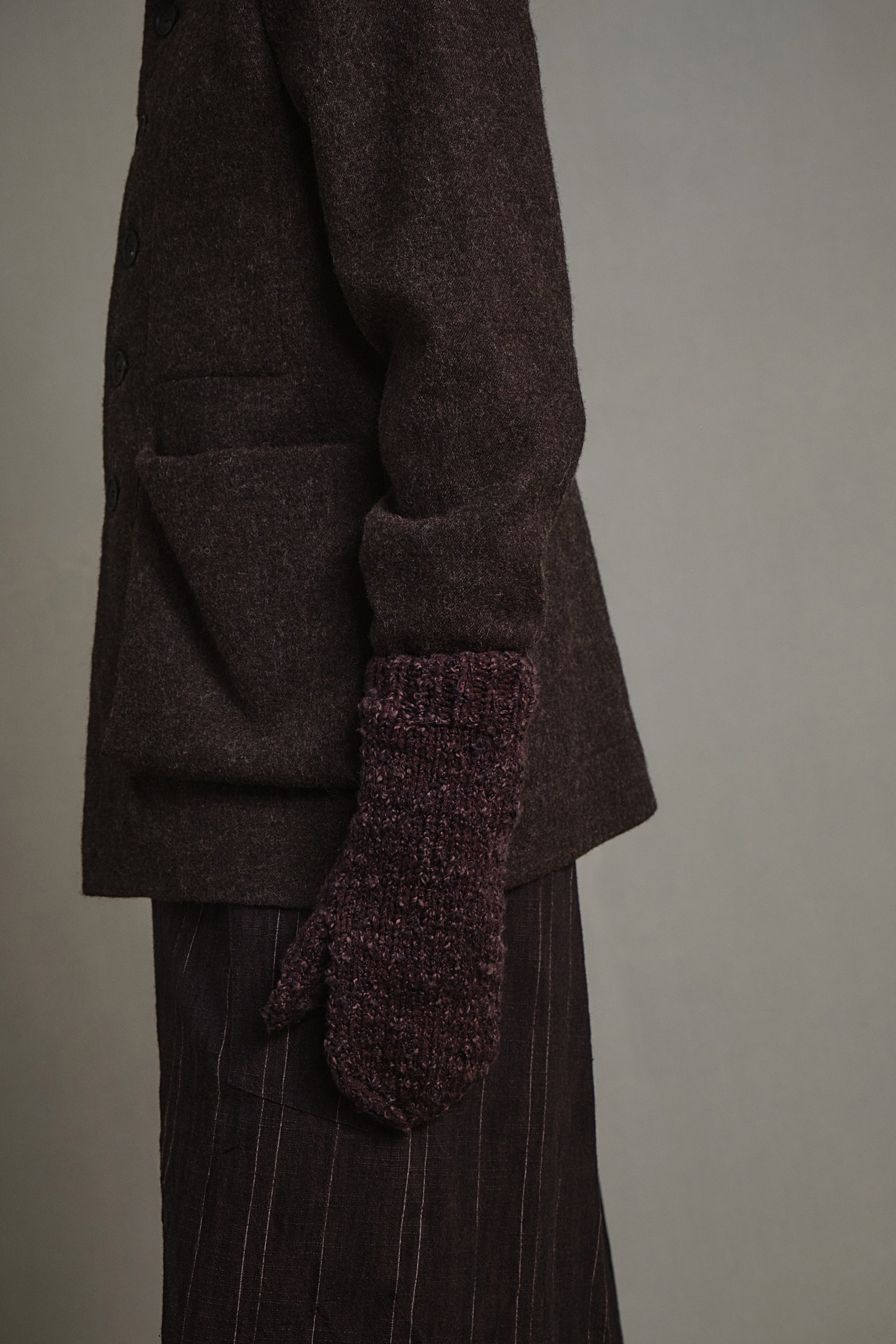 THE EXPLORER GLOVES / BOUCLE WOOL WALNUT