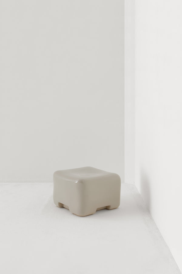 COBBLE LOW SIDE TABLE & STOOL / PEBBLE