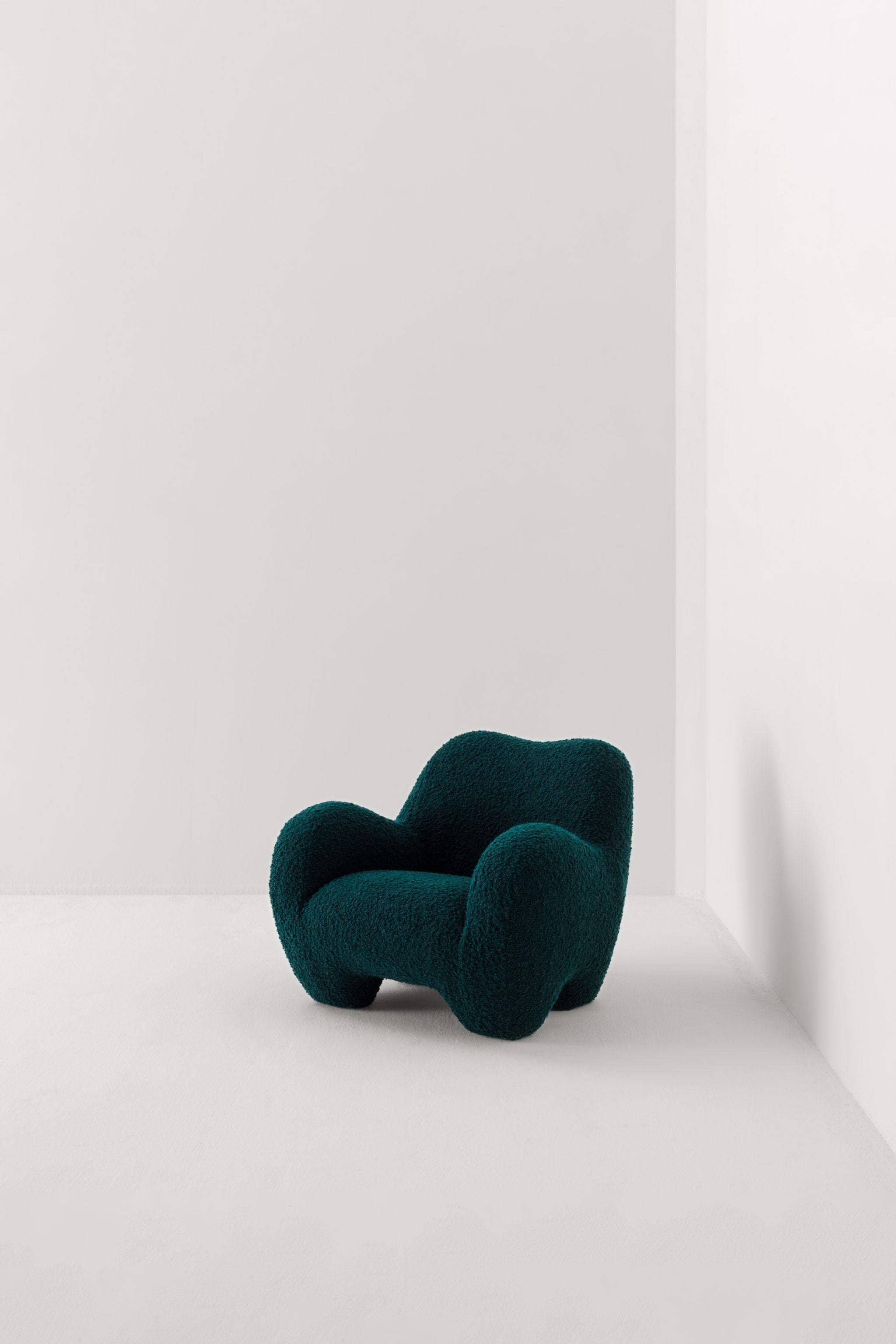 GUMMY ARMCHAIR / OPIO PRUSSIANA