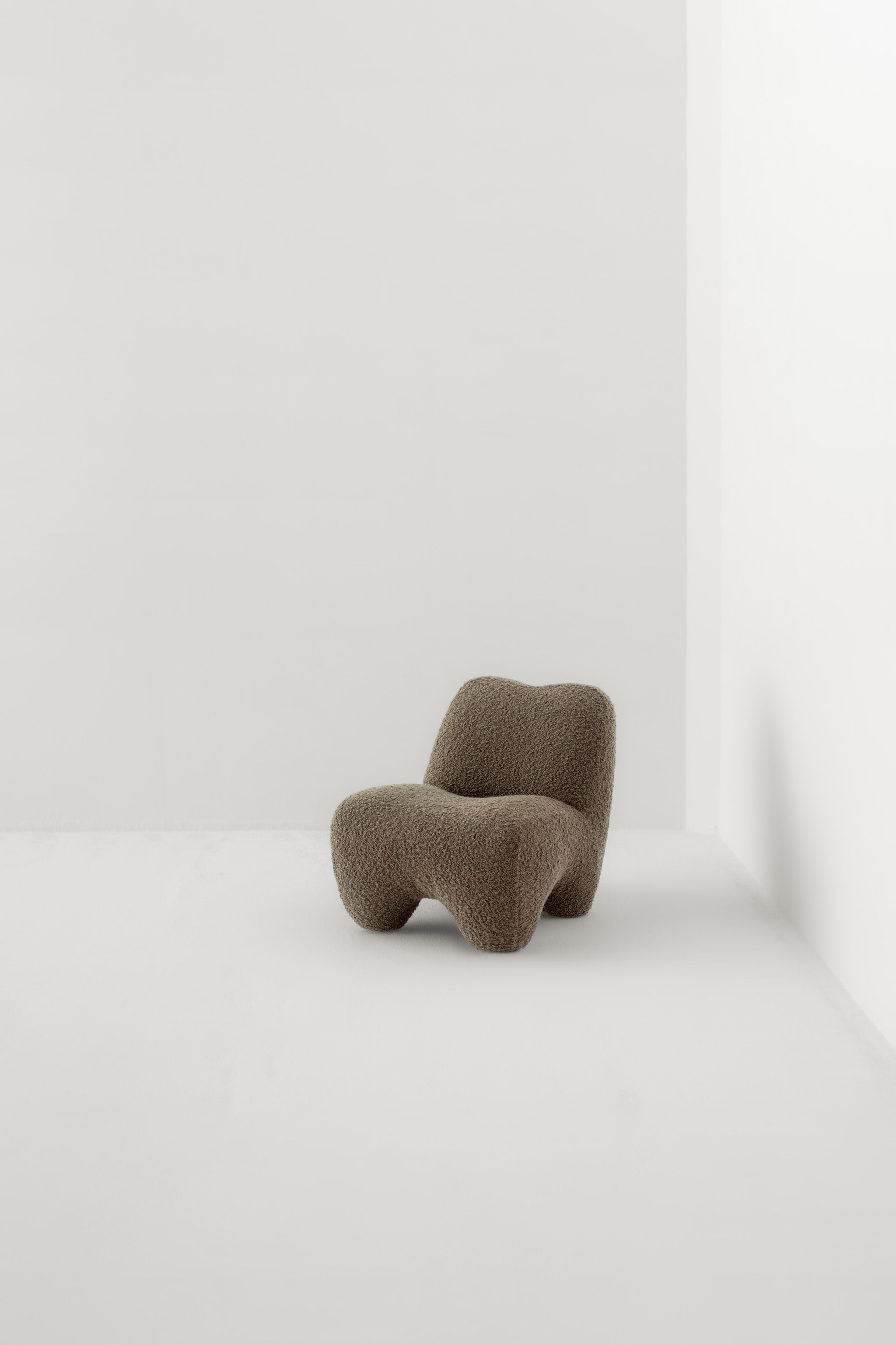 GUMMY LOUNGE CHAIR / OPIO CIOTTOLO