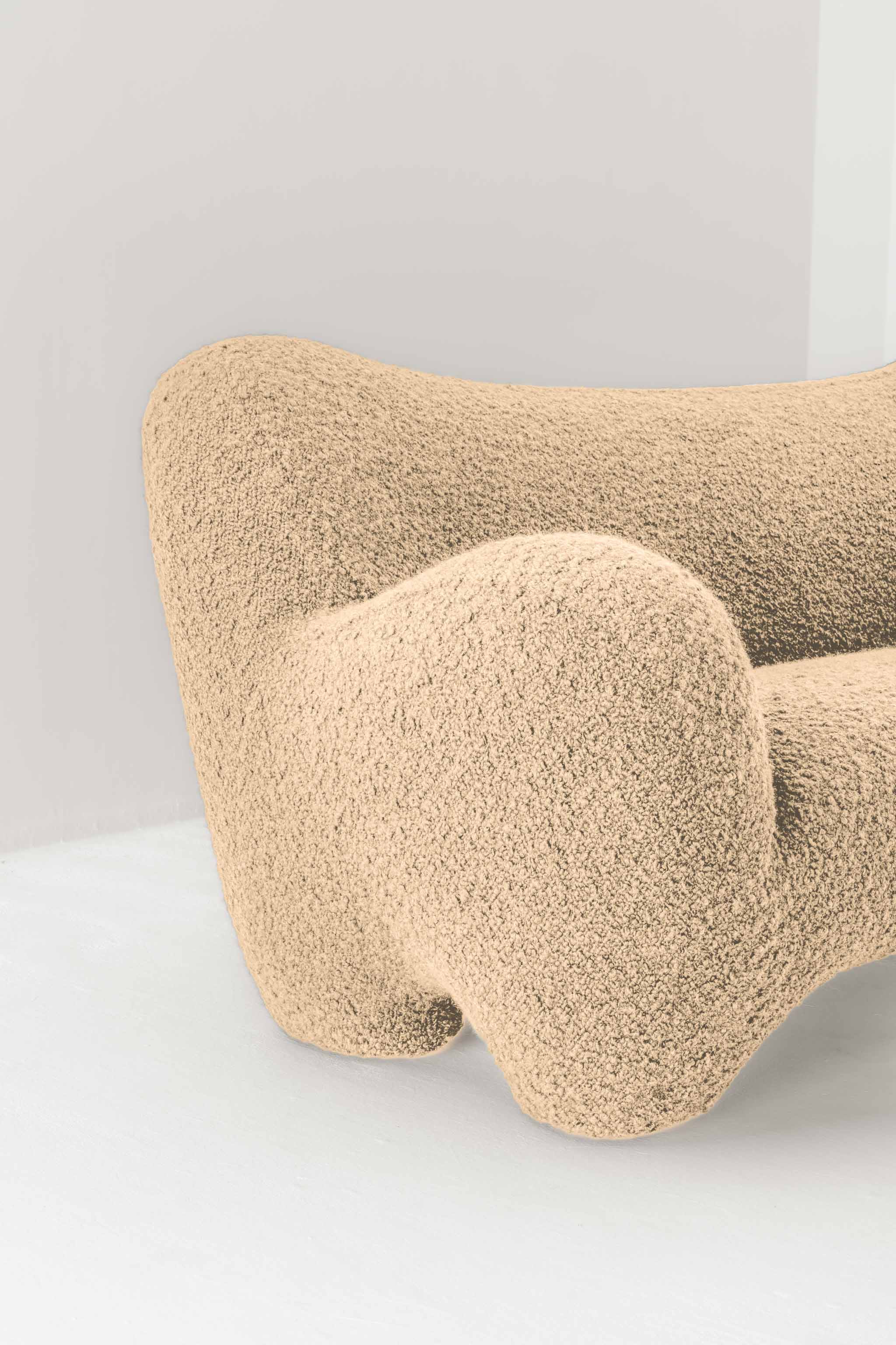 GUMMY SOFA / OPIO ORZO