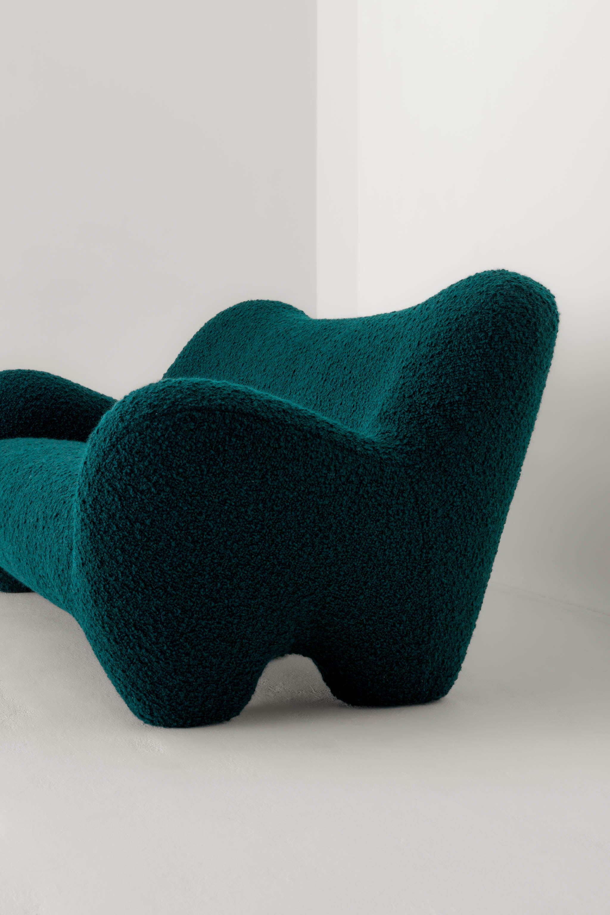 GUMMY SOFA / OPIO PRUSSIANA